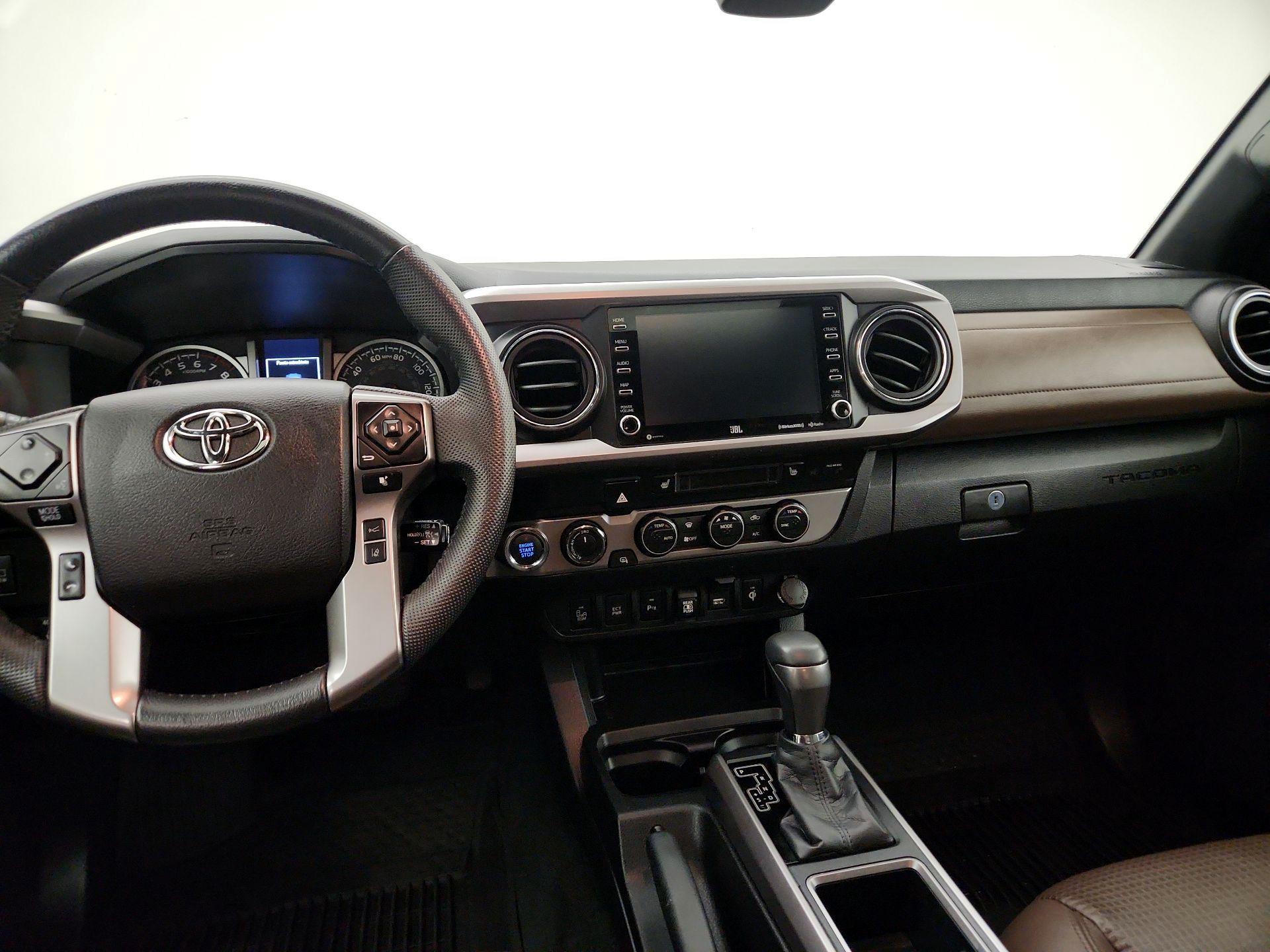 Thumbnail: 2022 Toyota Tacoma - 9