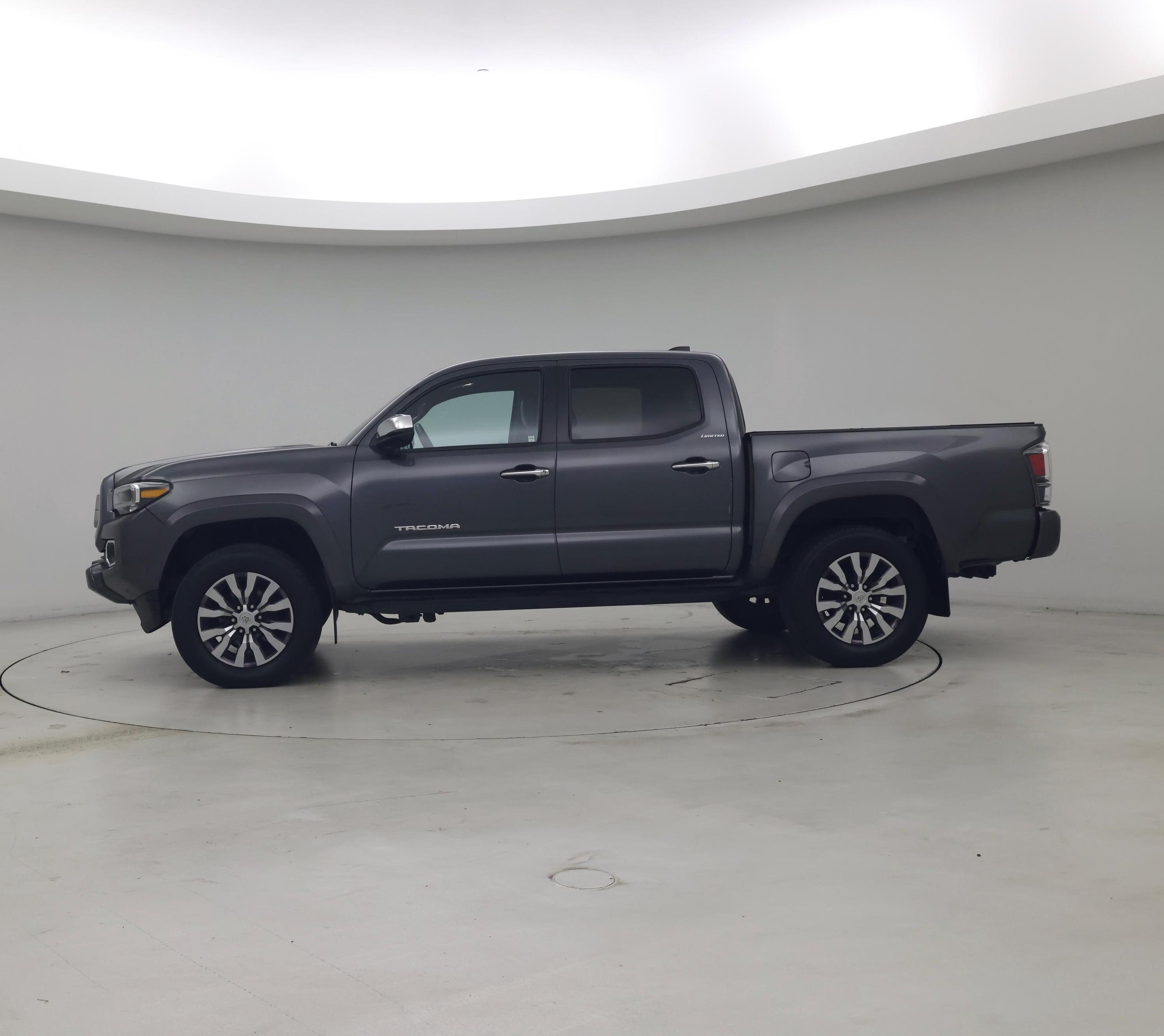 Thumbnail: 2022 Toyota Tacoma - 3