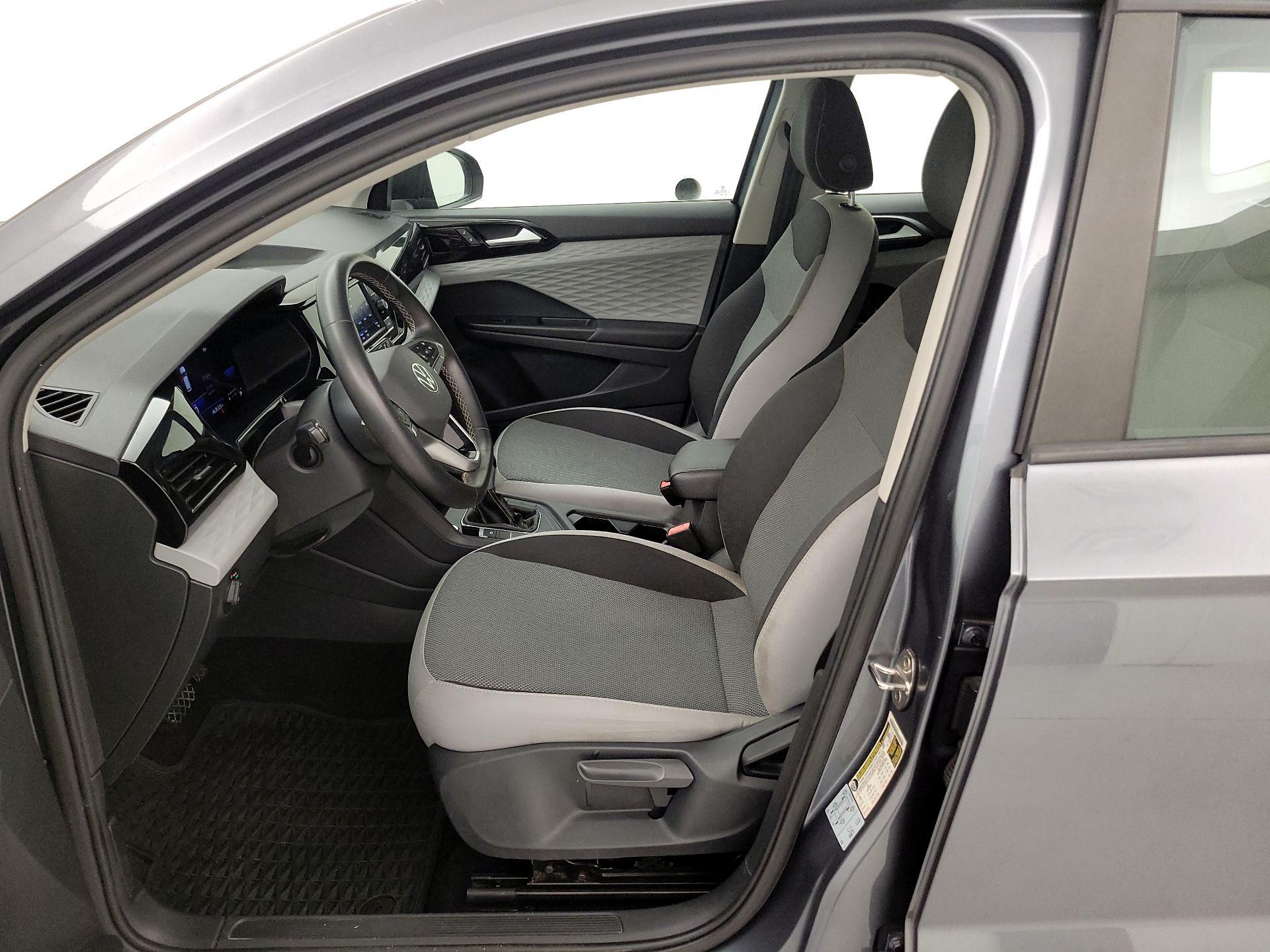 Thumbnail: 2022 Volkswagen Taos - 11