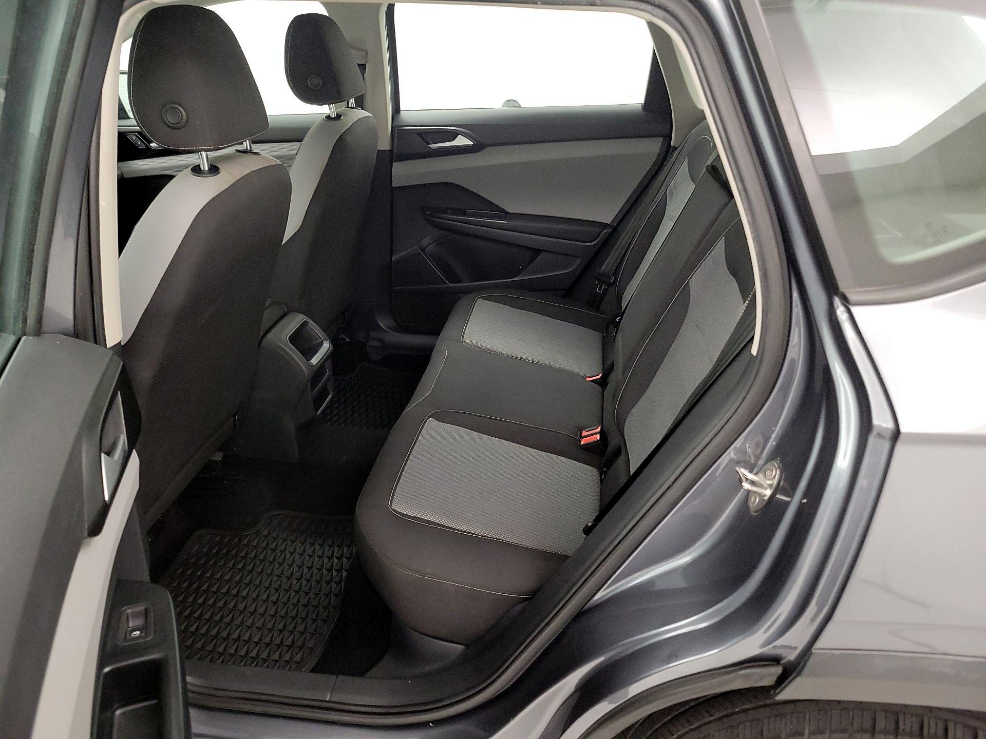 Thumbnail: 2022 Volkswagen Taos - 19