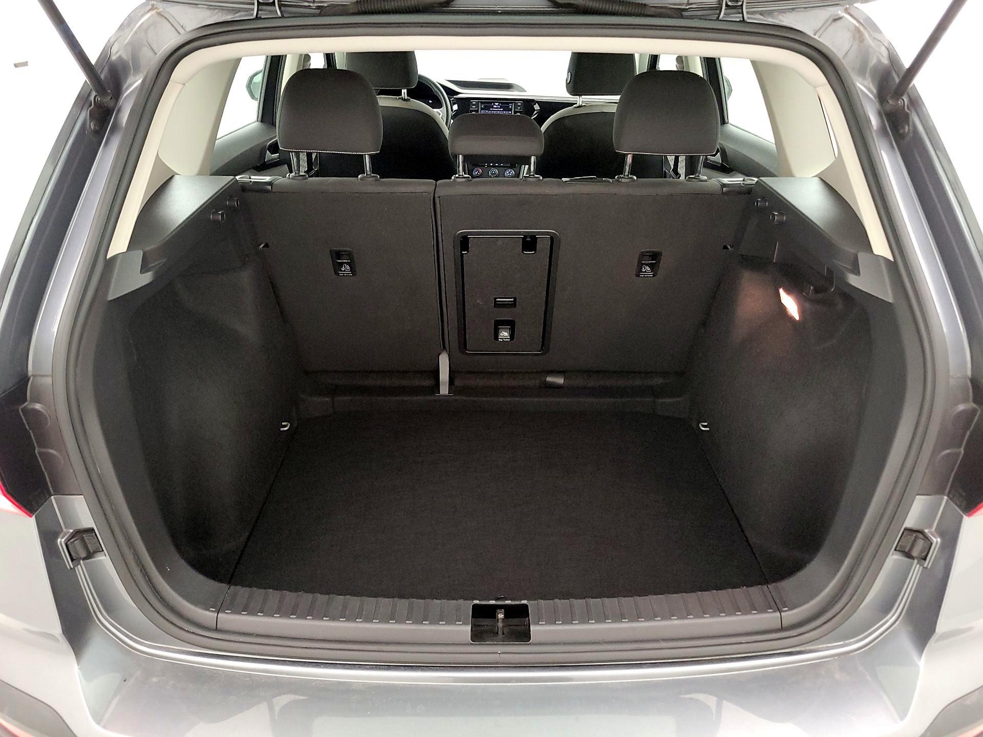 Thumbnail: 2022 Volkswagen Taos - 20