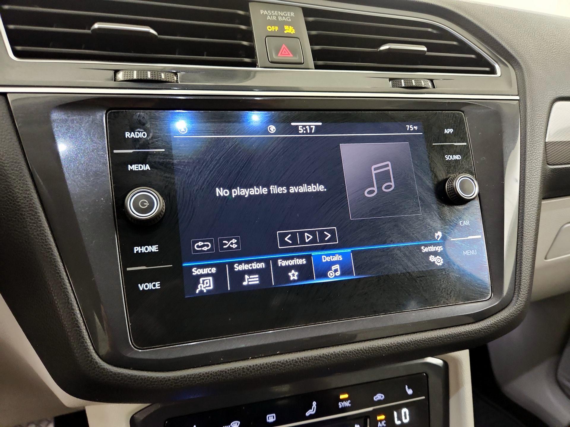 Thumbnail: 2022 Volkswagen Tiguan - 13