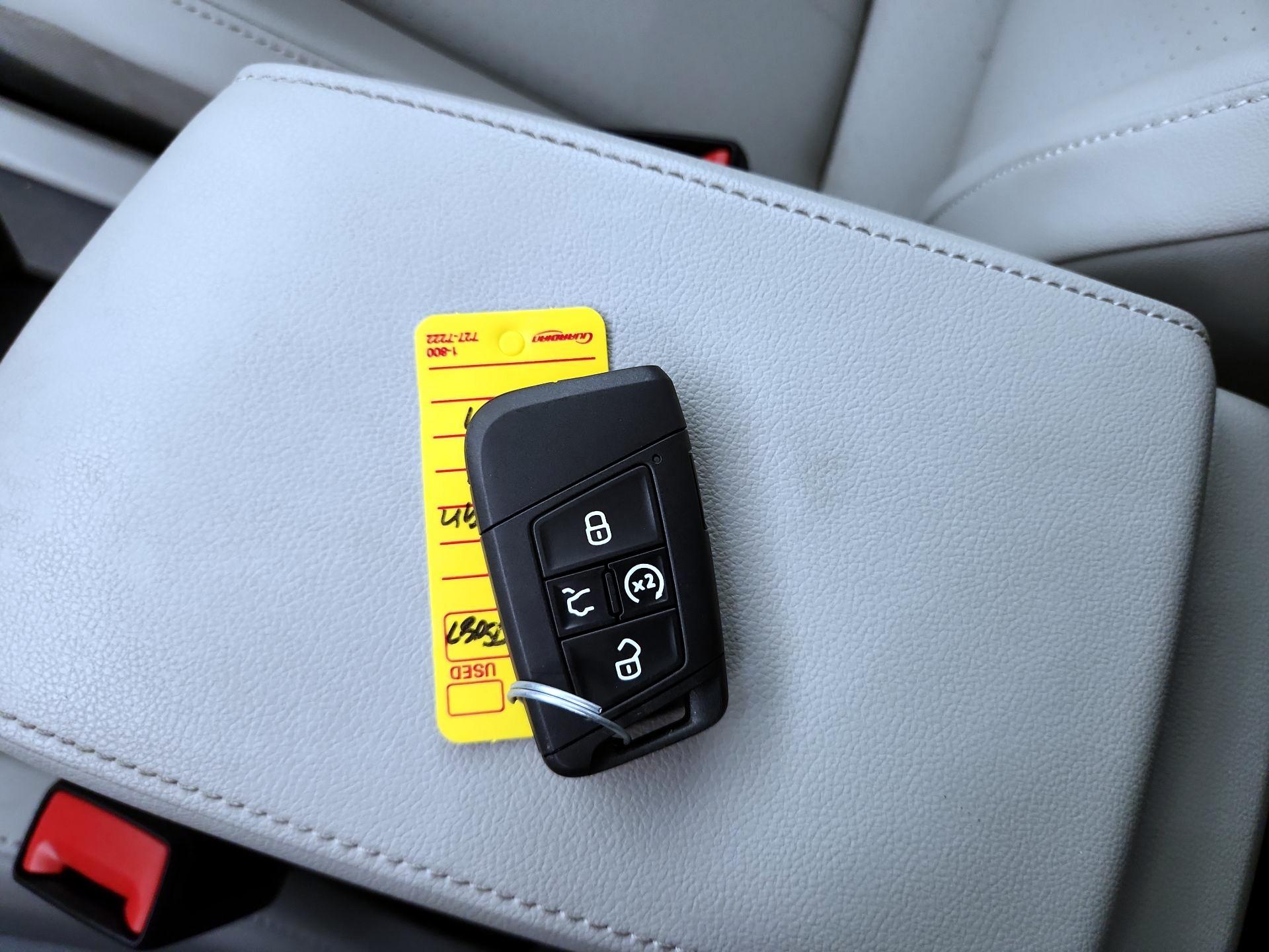 Thumbnail: 2022 Volkswagen Tiguan - 20