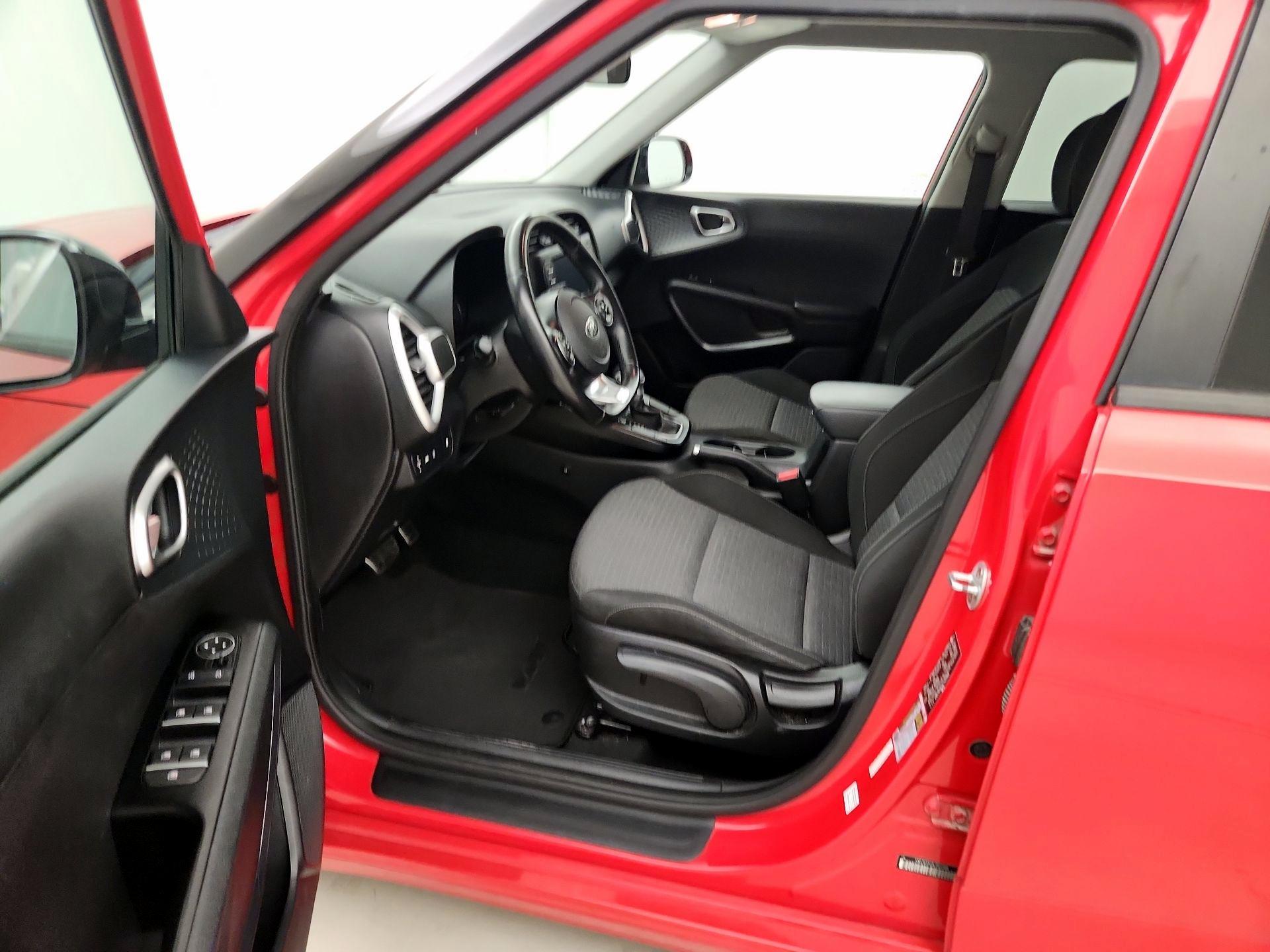 Thumbnail: 2020 Kia Soul - 11