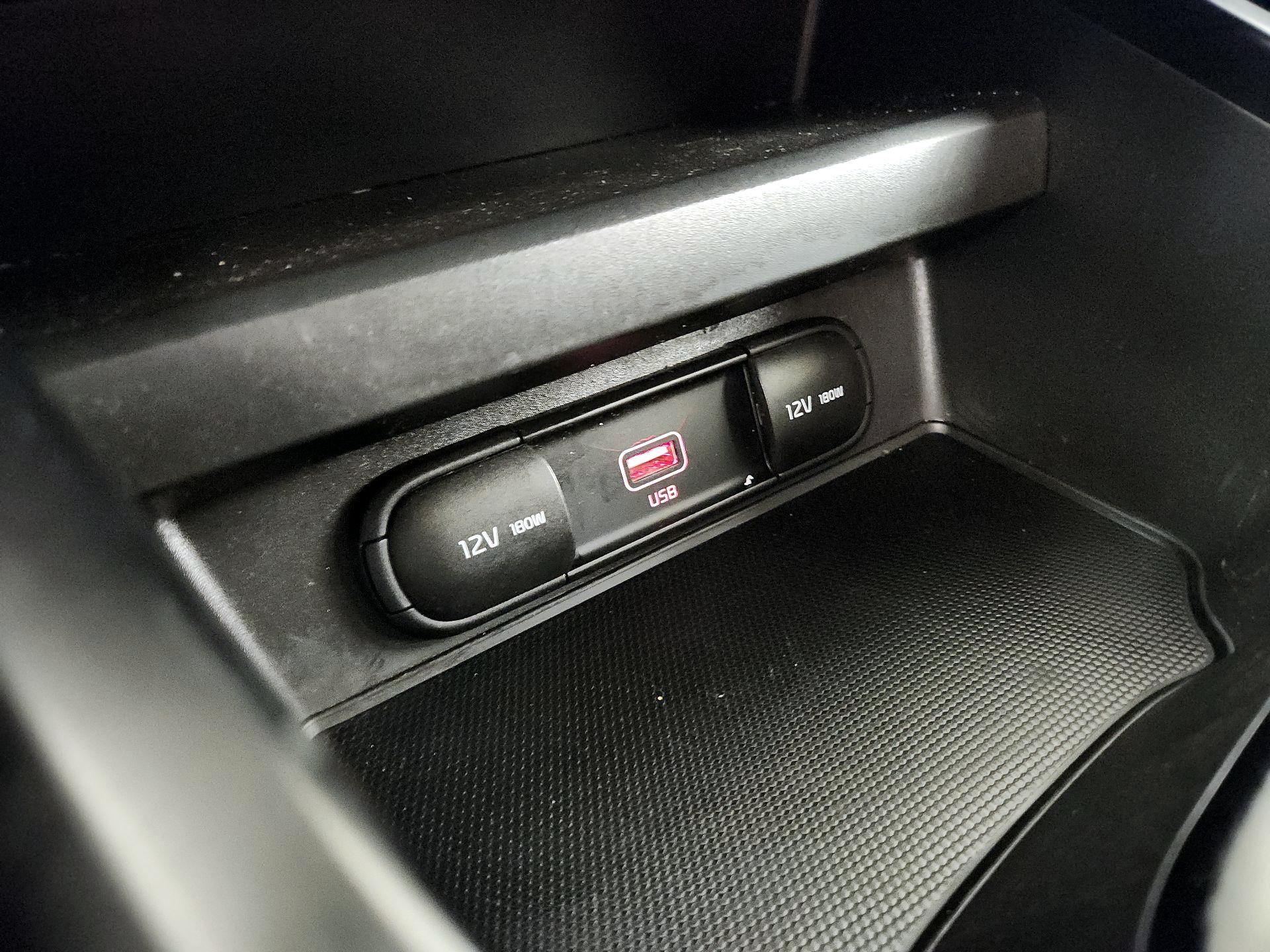 Thumbnail: 2020 Kia Soul - 18