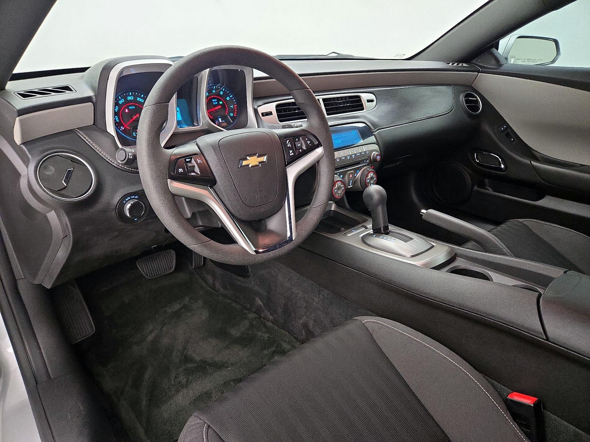 Thumbnail: 2015 Chevrolet Camaro - 9