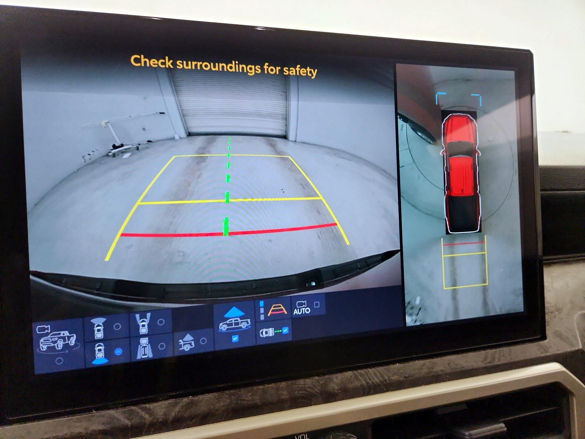 Thumbnail: 2024 Toyota Tacoma - 14