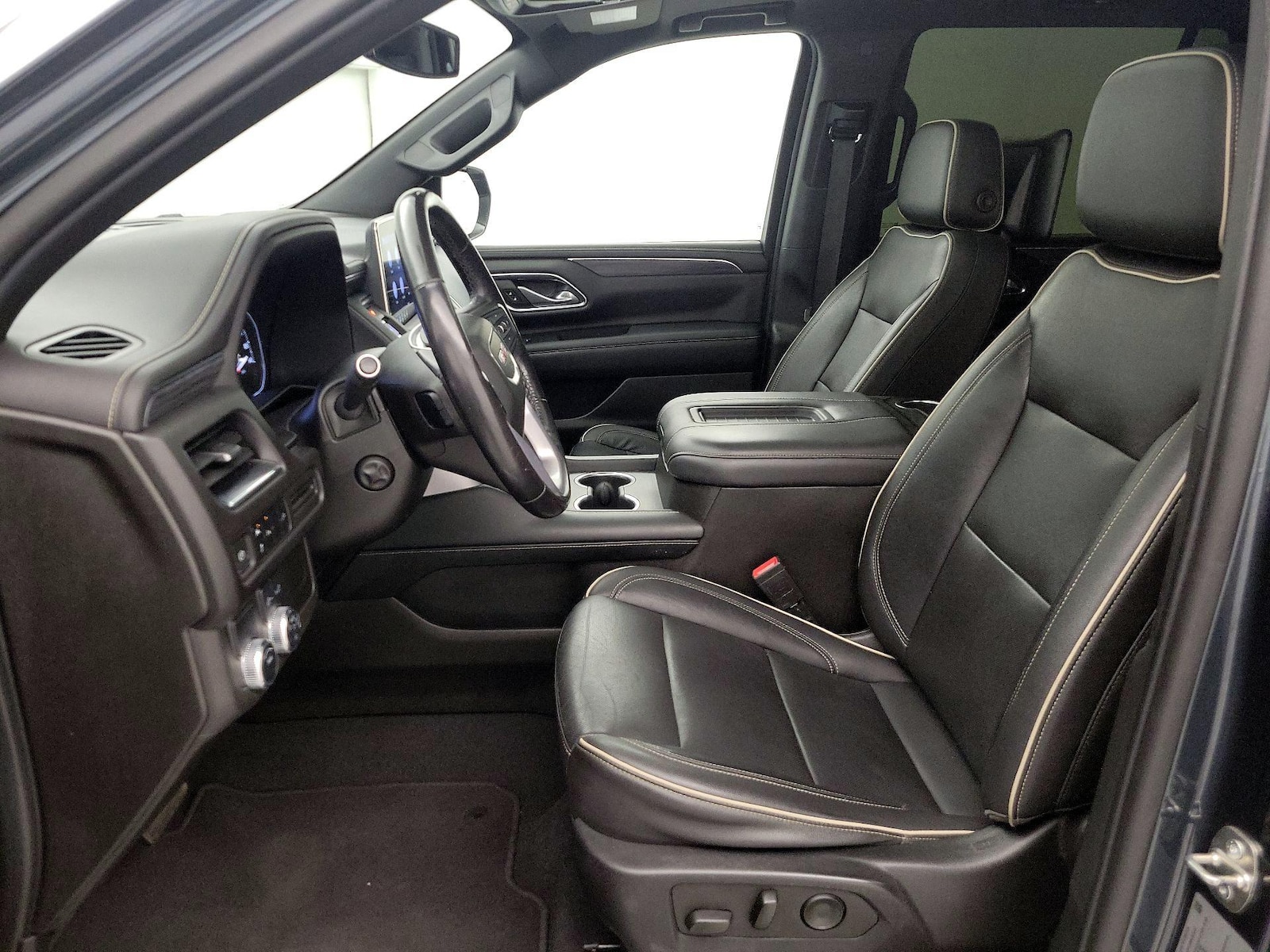 2021 GMC Yukon SLT - Photo 12