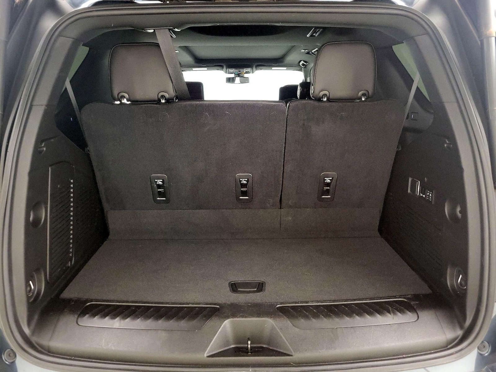 2021 GMC Yukon SLT - Photo 23