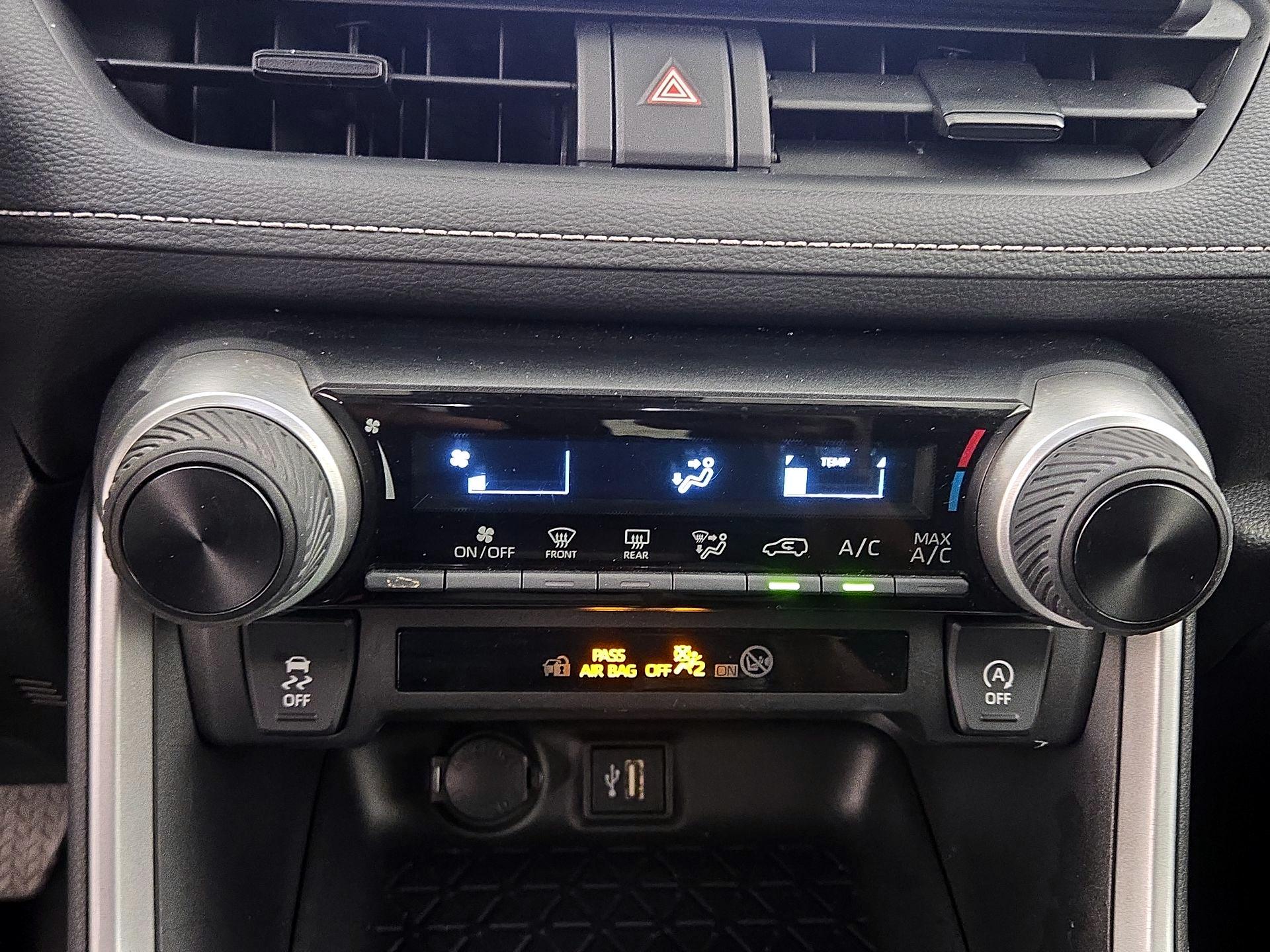 Thumbnail: 2025 Toyota RAV4 - 16