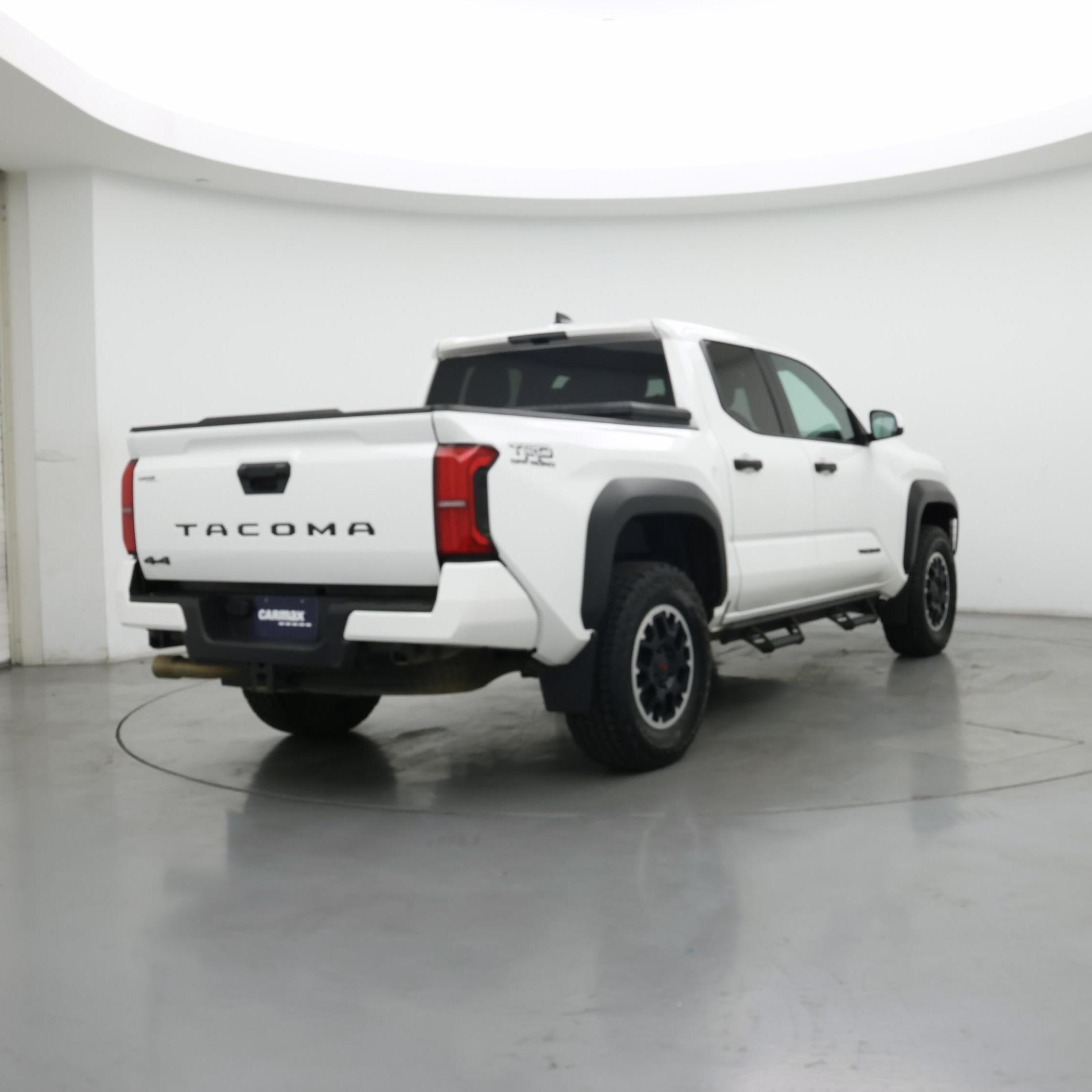 Thumbnail: 2024 Toyota Tacoma - 8