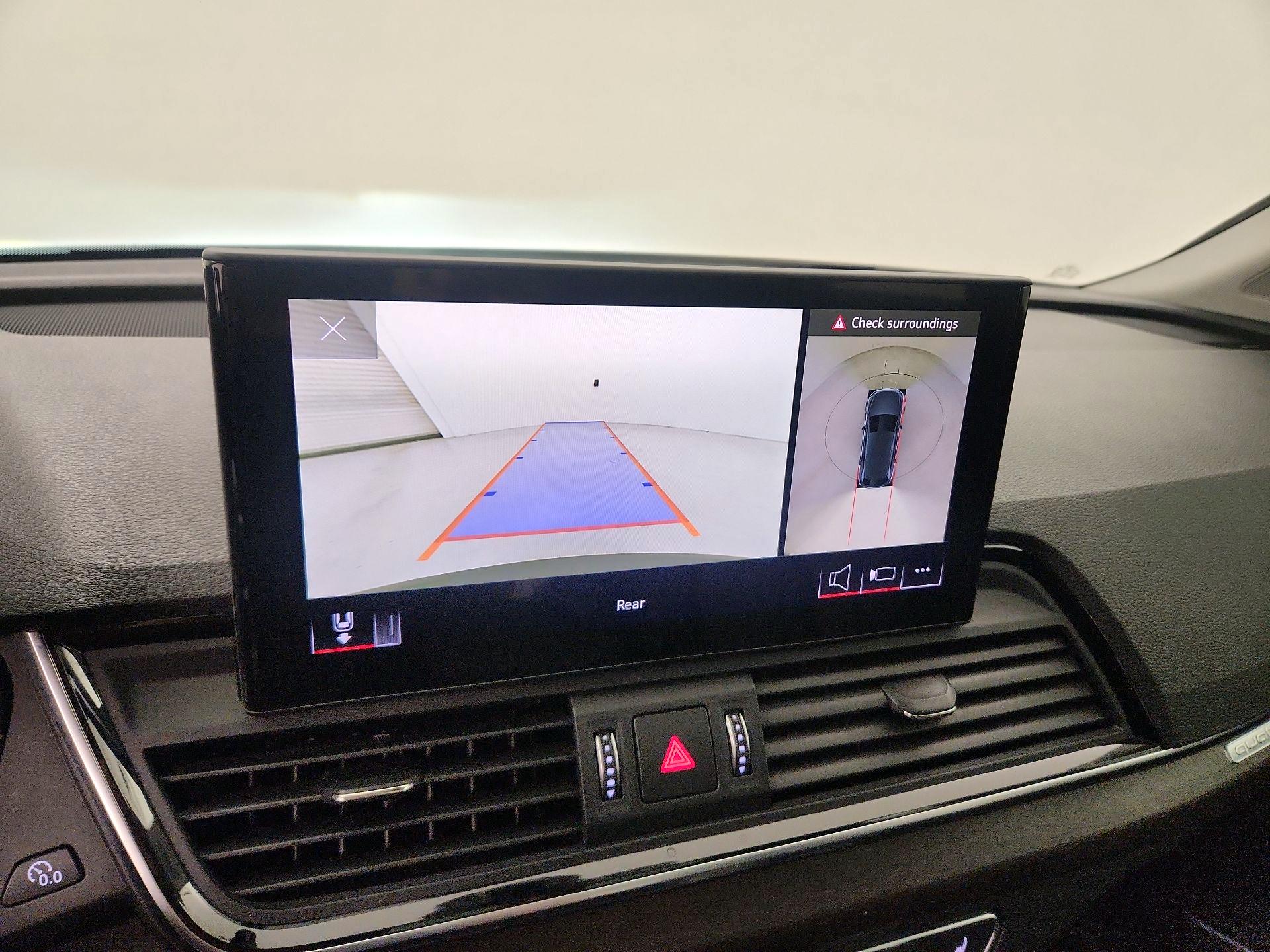 Thumbnail: 2021 Audi Q5 - 14