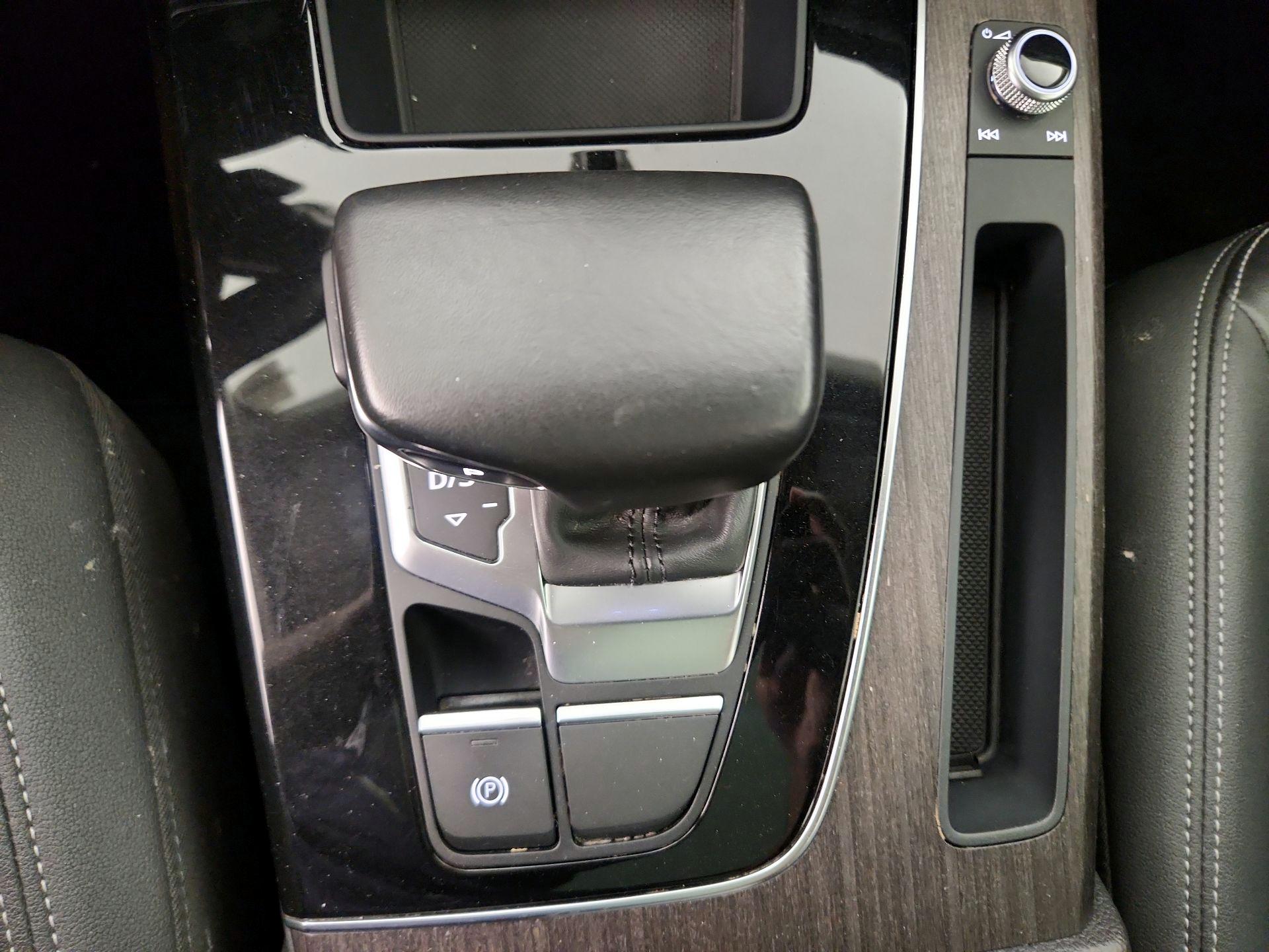 Thumbnail: 2021 Audi Q5 - 17