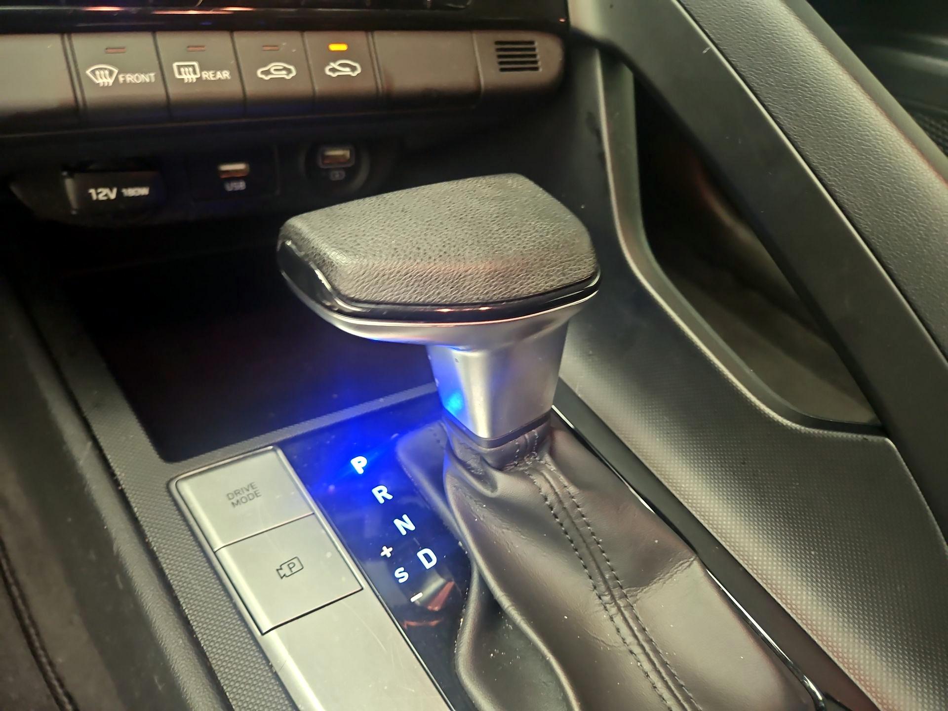 Thumbnail: 2021 Hyundai Elantra - 17