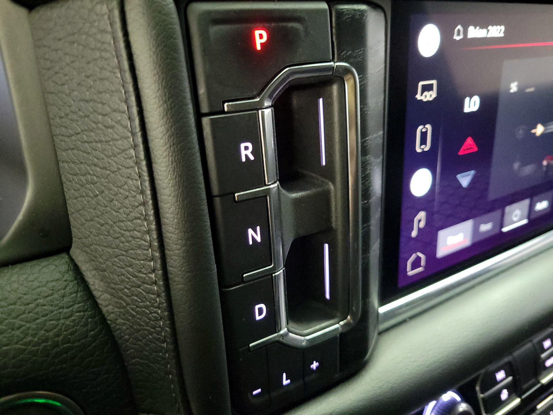Thumbnail: 2022 GMC Yukon - 17