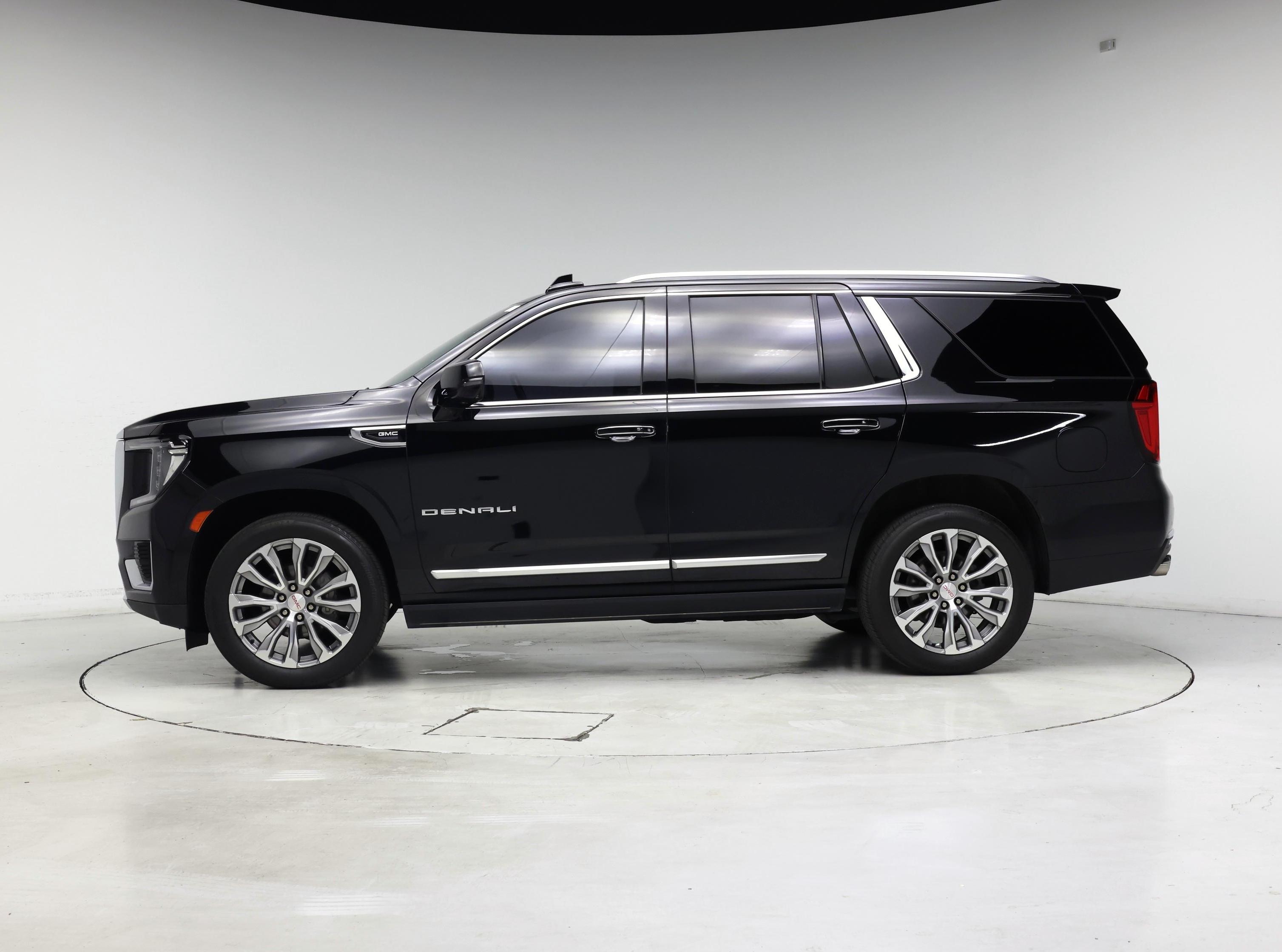 Thumbnail: 2022 GMC Yukon - 3