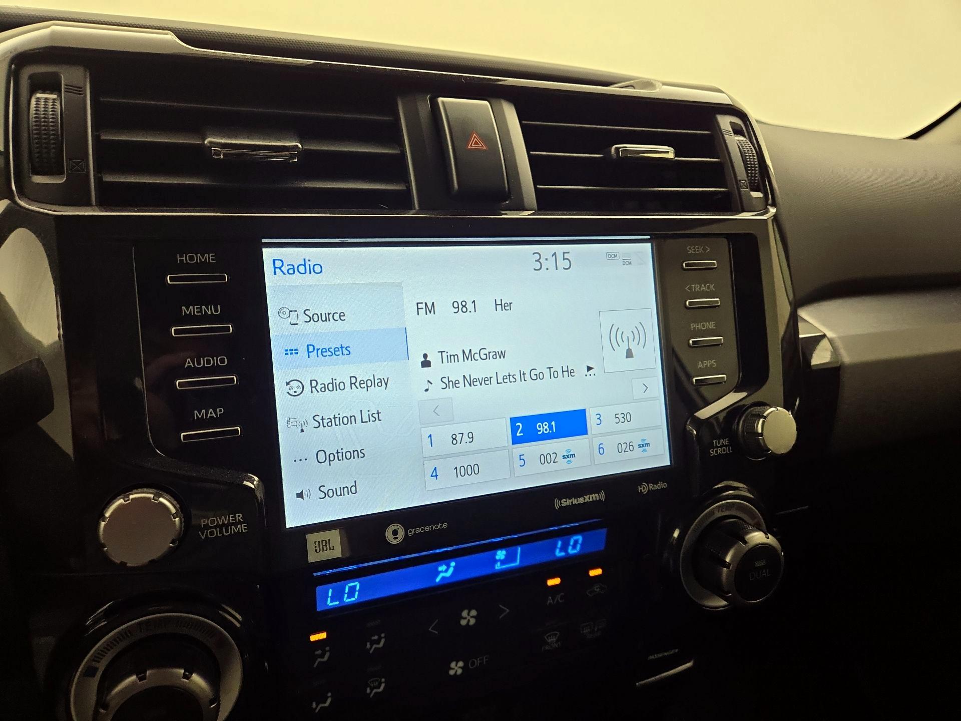 Thumbnail: 2021 Toyota 4Runner - 16