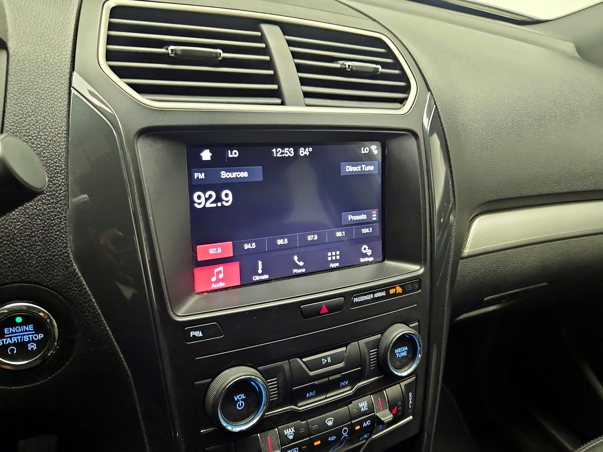 Thumbnail: 2018 Ford Explorer - 15