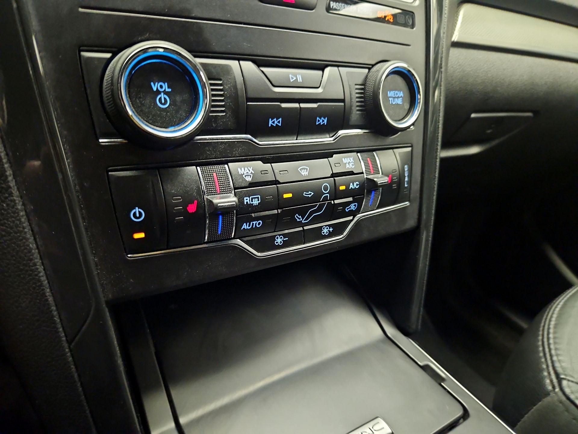 Thumbnail: 2018 Ford Explorer - 16