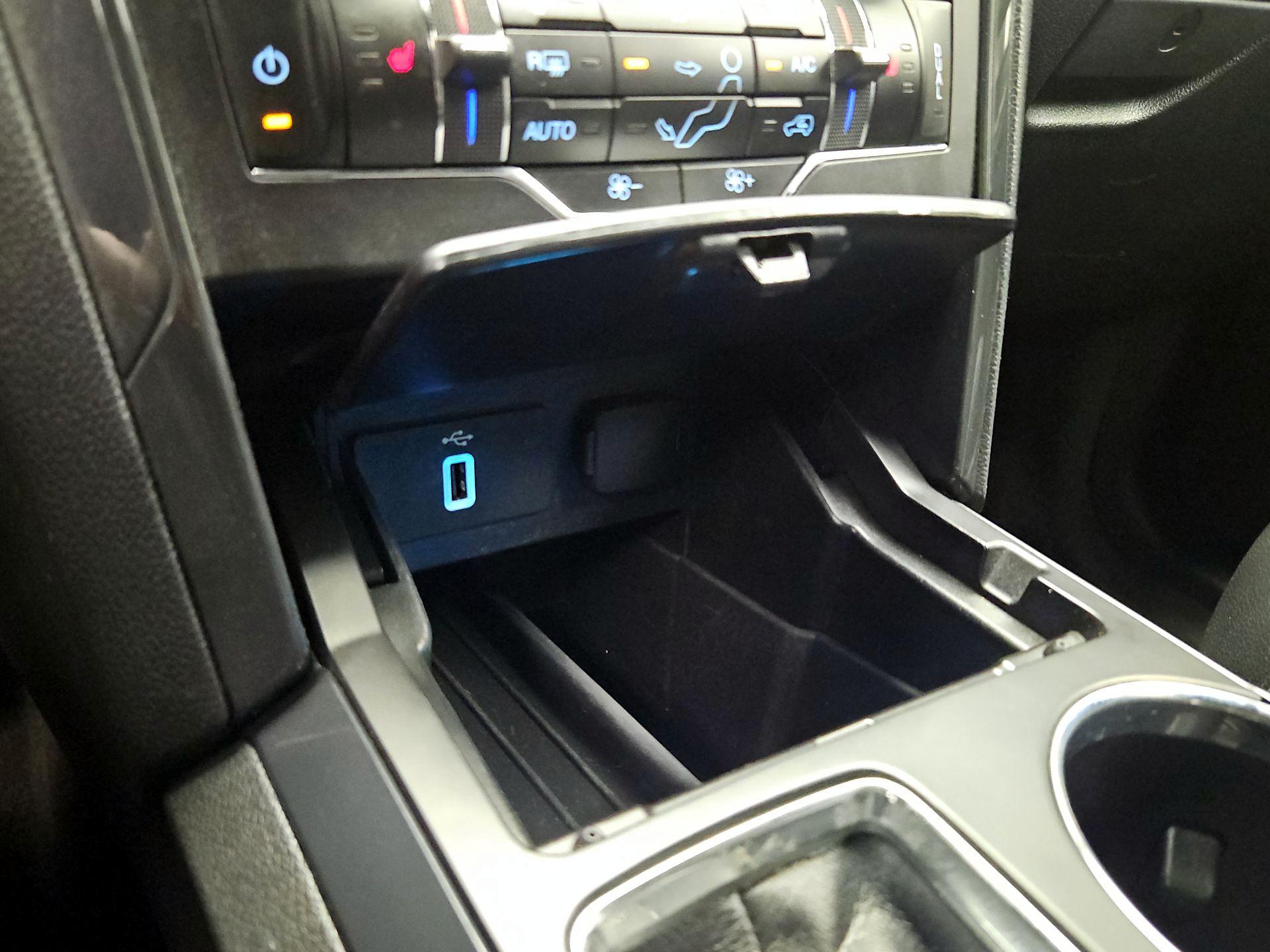 Thumbnail: 2018 Ford Explorer - 18