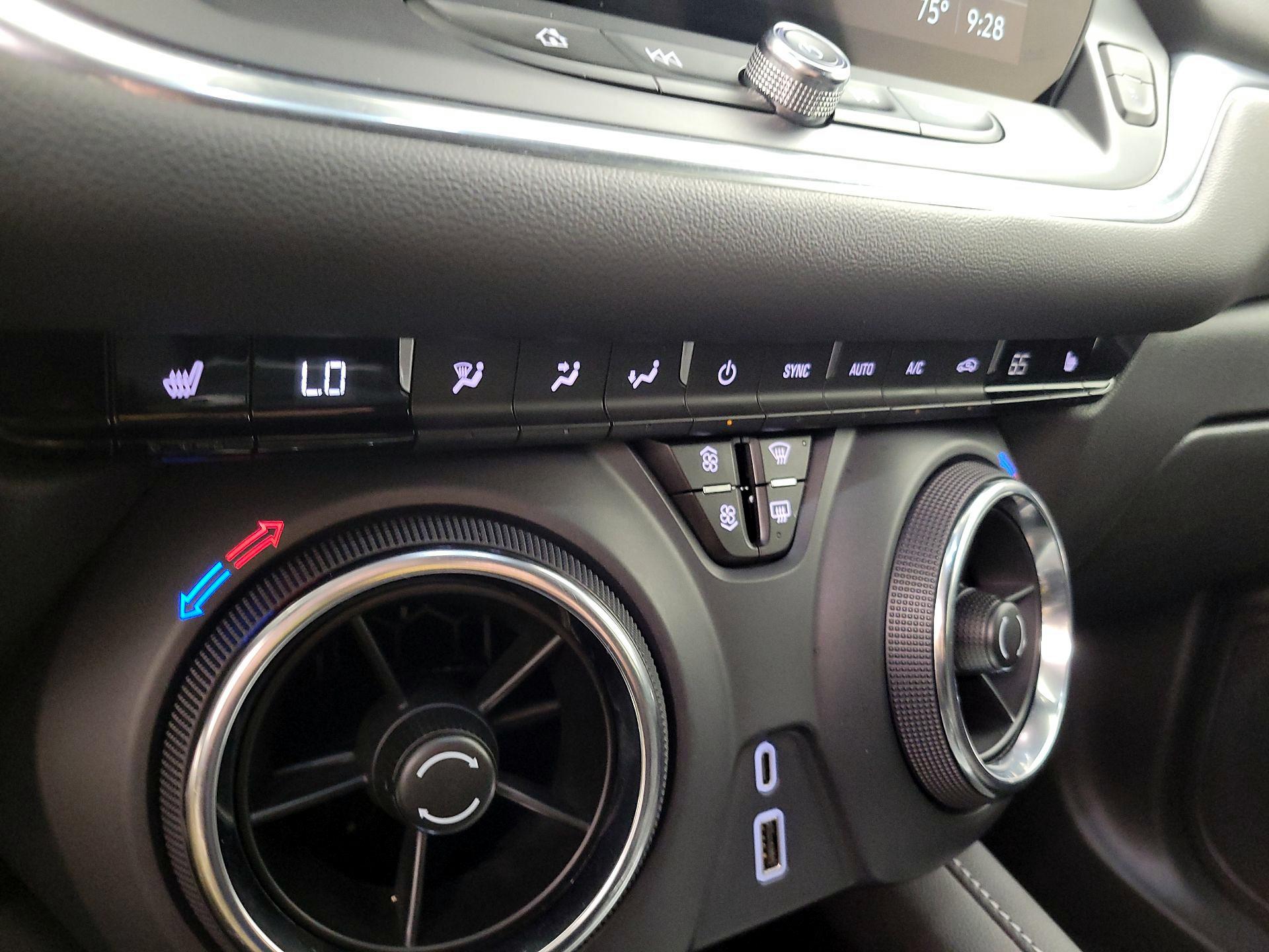 Thumbnail: 2025 Chevrolet Blazer - 16