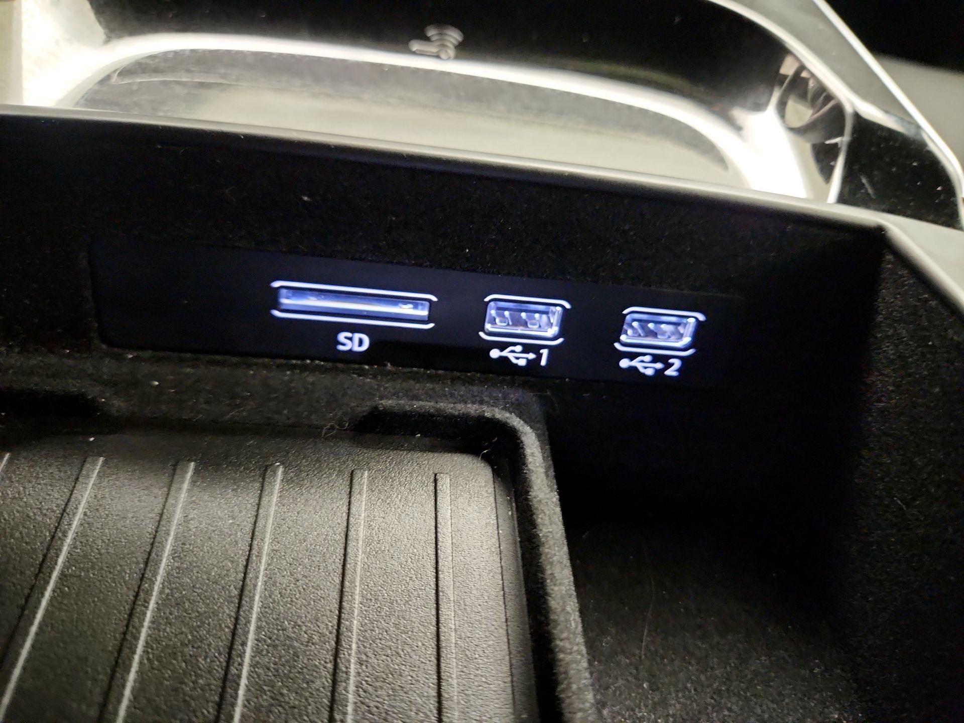 Thumbnail: 2019 Audi A8 - 18