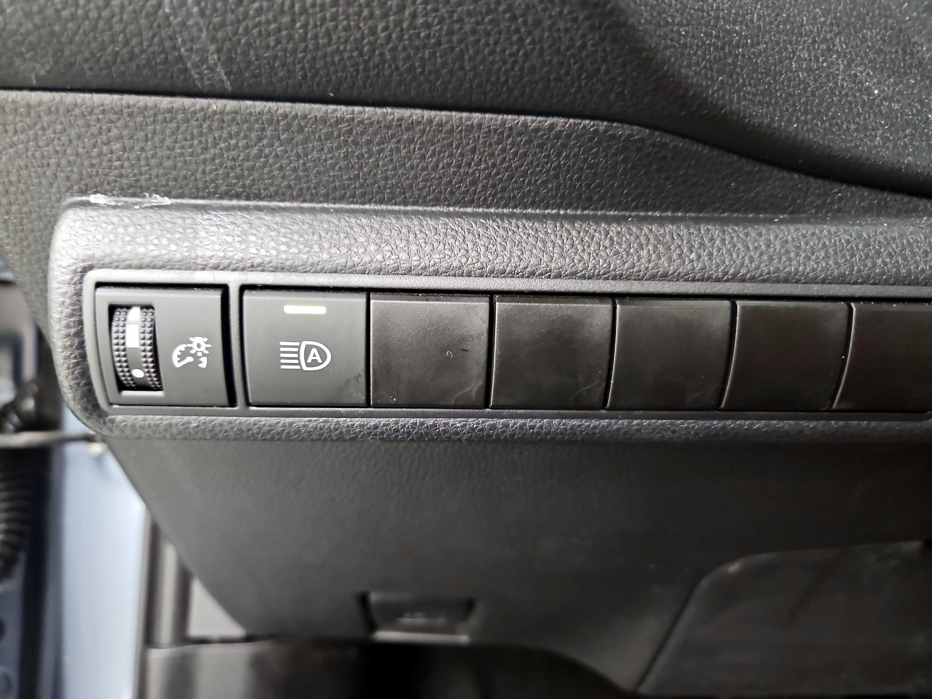 Thumbnail: 2024 Toyota Corolla - 13