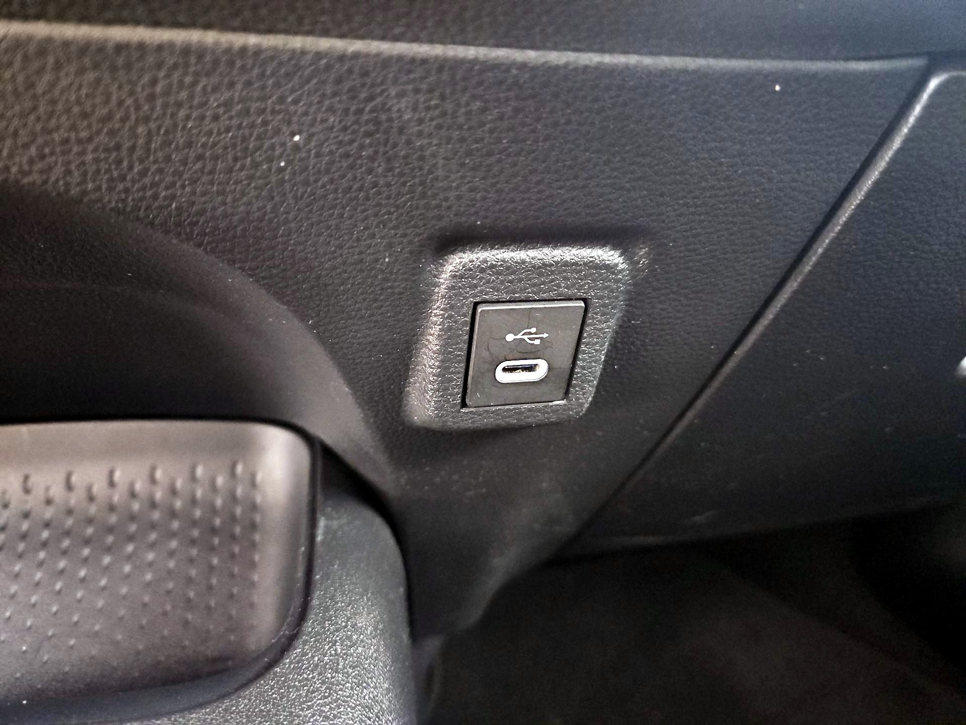 Thumbnail: 2024 Toyota Corolla - 19