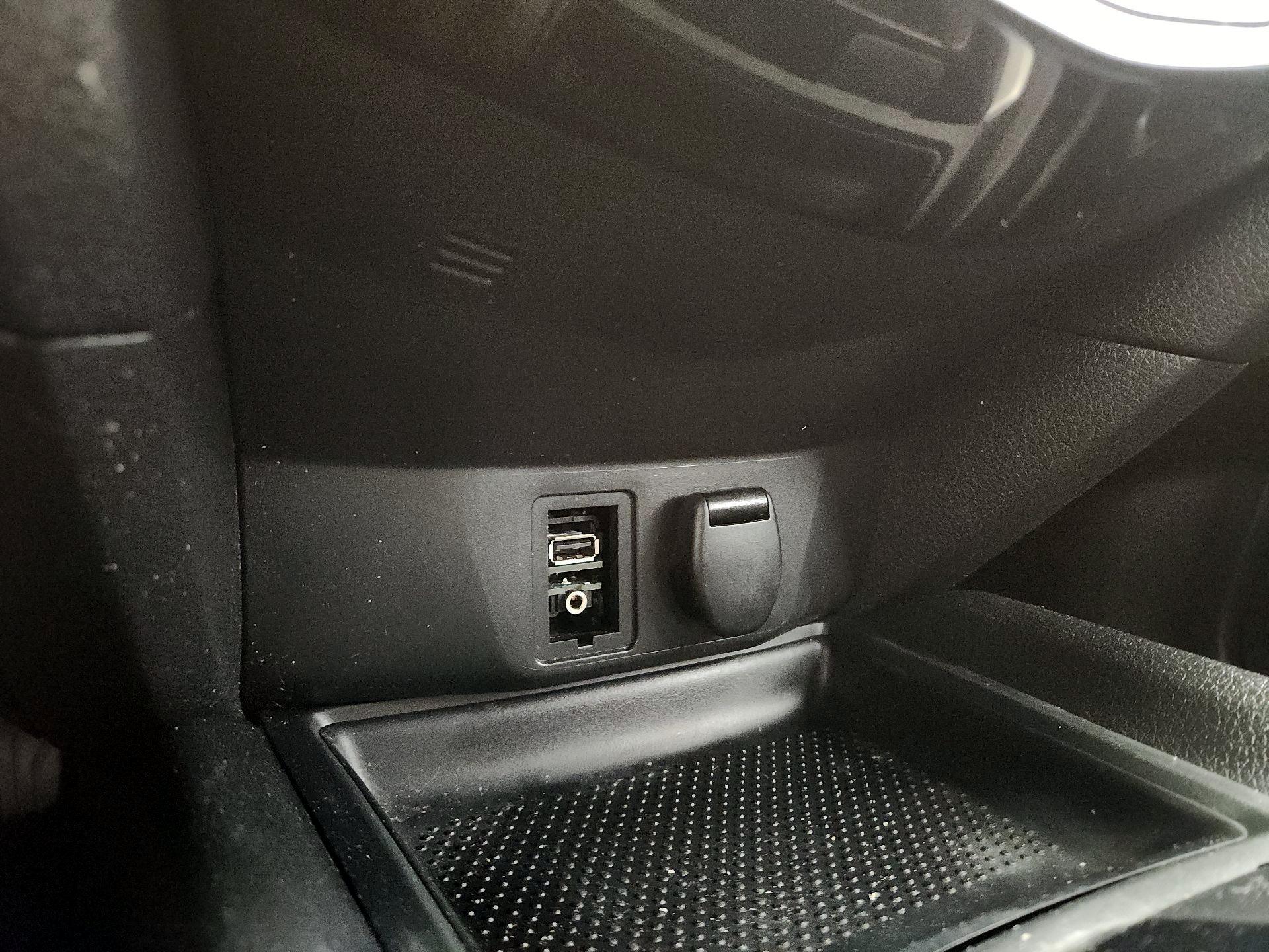 Thumbnail: 2016 Nissan Rogue - 18