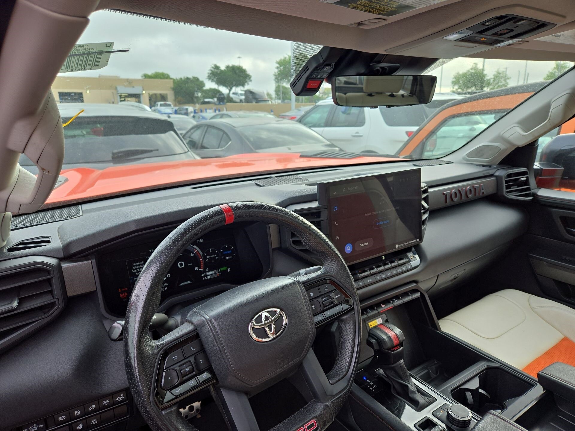 Thumbnail: 2022 Toyota Tundra - 11