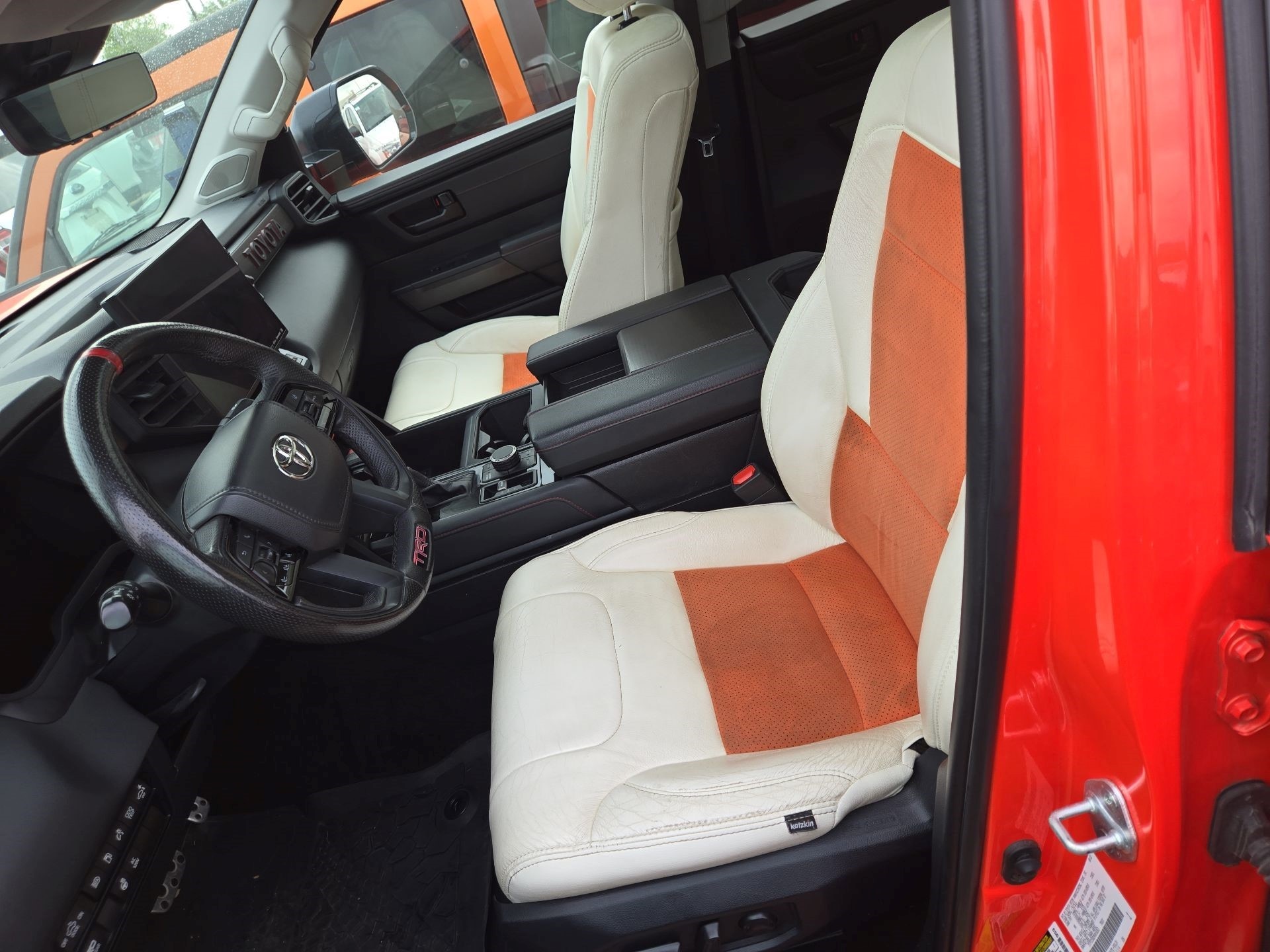 Thumbnail: 2022 Toyota Tundra - 16