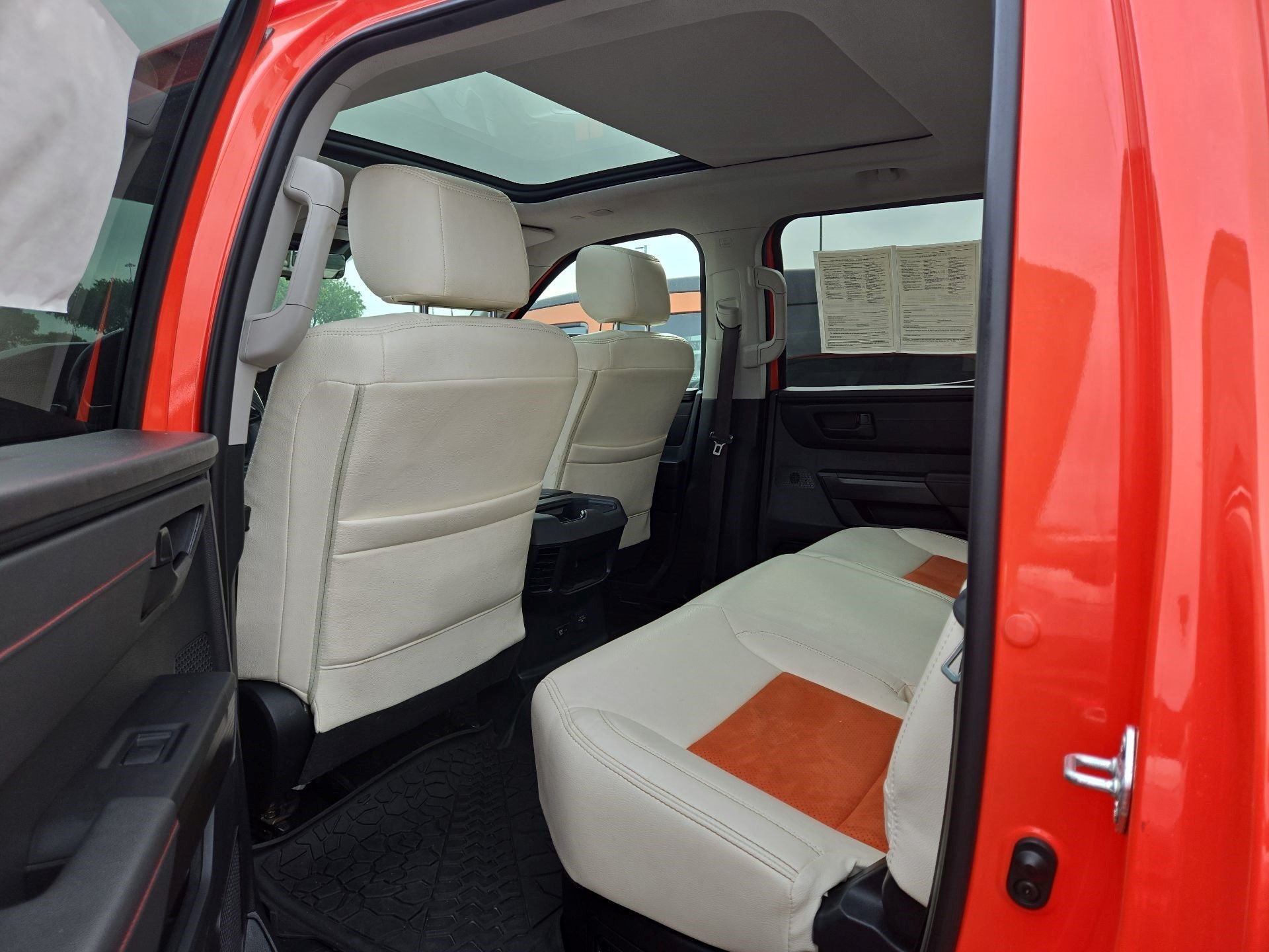 Thumbnail: 2022 Toyota Tundra - 8