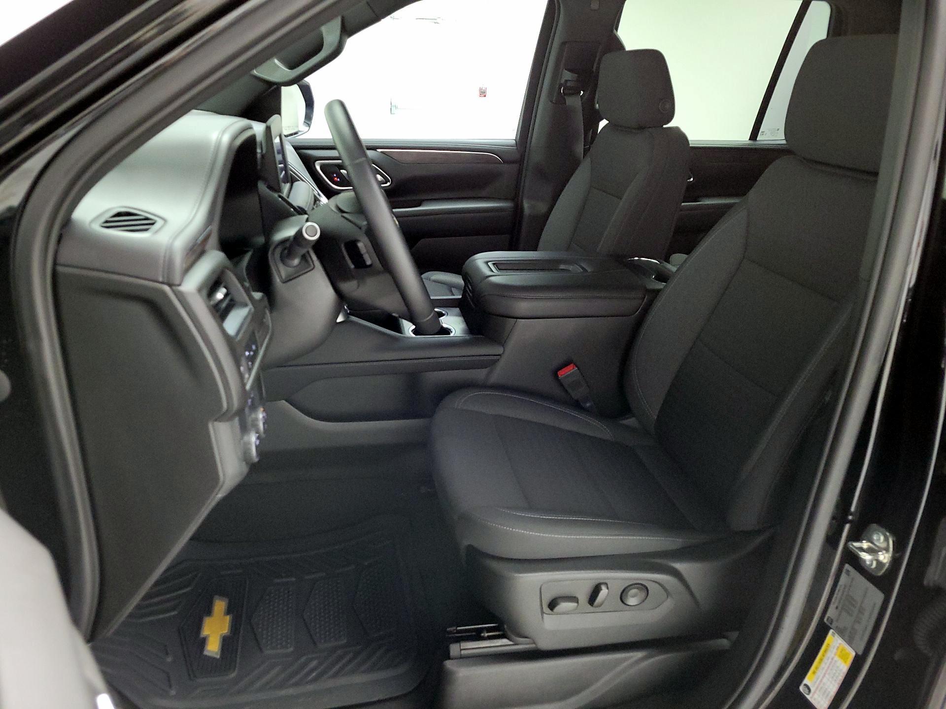 Thumbnail: 2023 Chevrolet Tahoe - 11