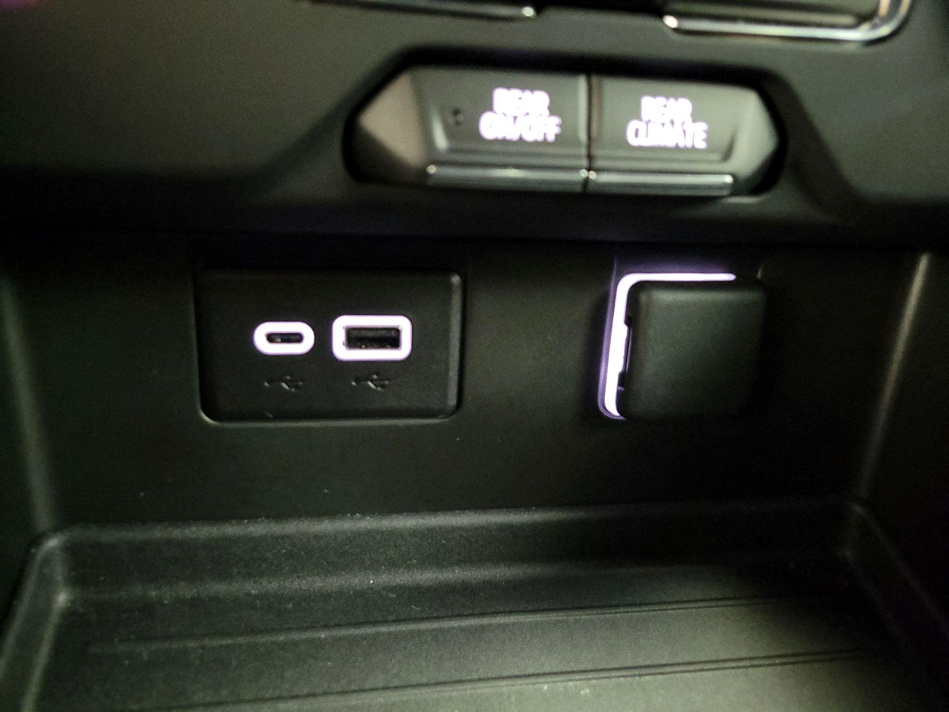 Thumbnail: 2023 Chevrolet Tahoe - 19