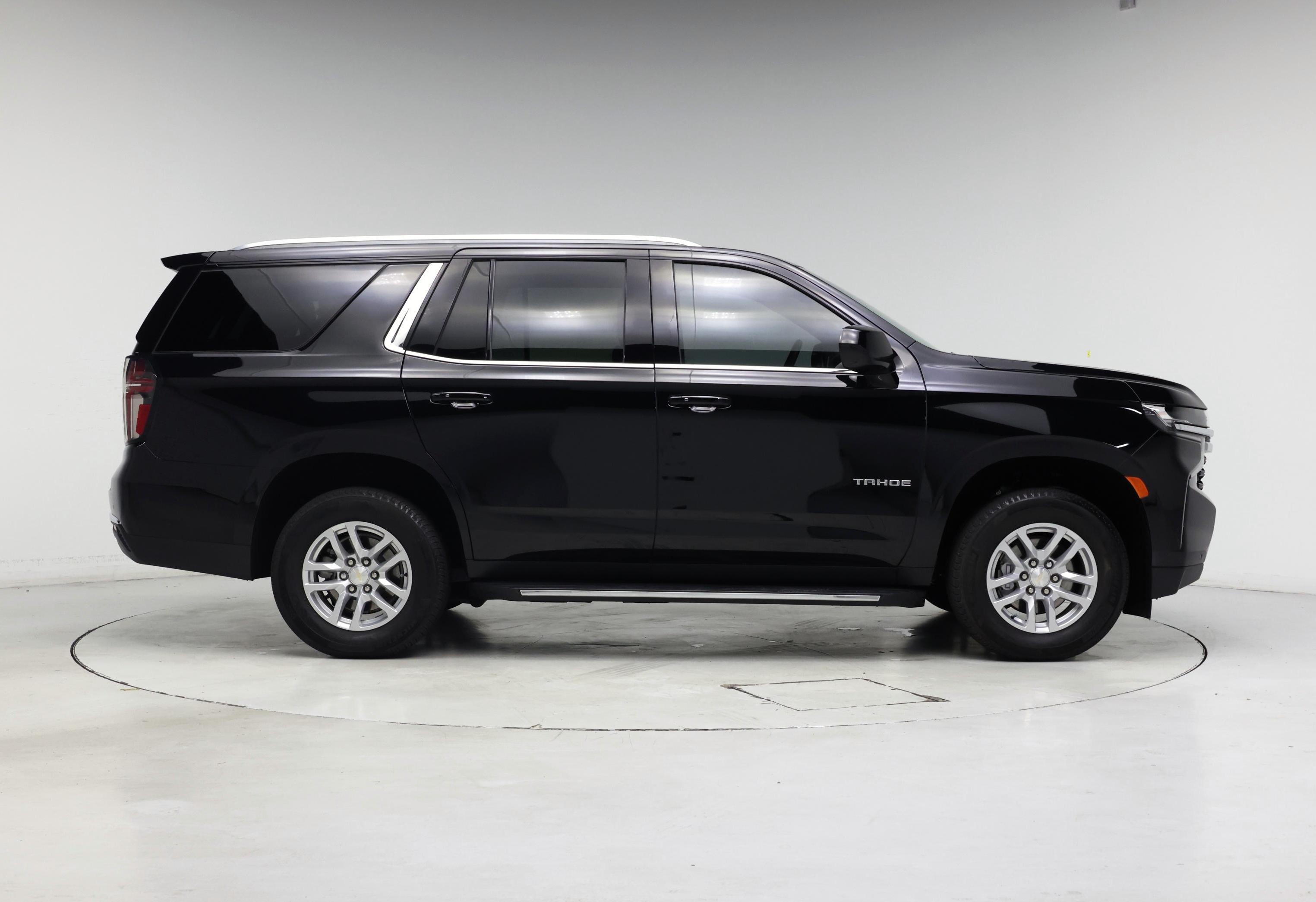 Thumbnail: 2023 Chevrolet Tahoe - 7