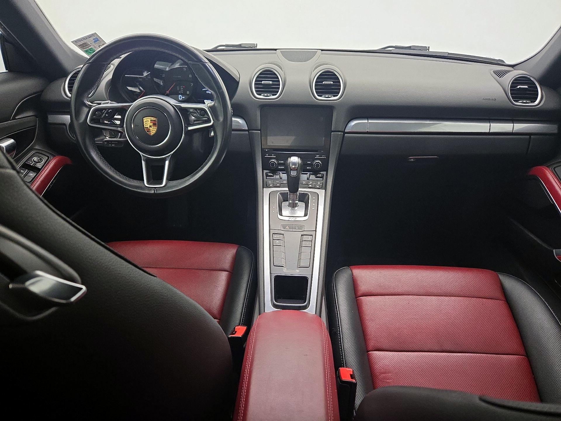 Thumbnail: 2018 Porsche 718 Cayman - 9