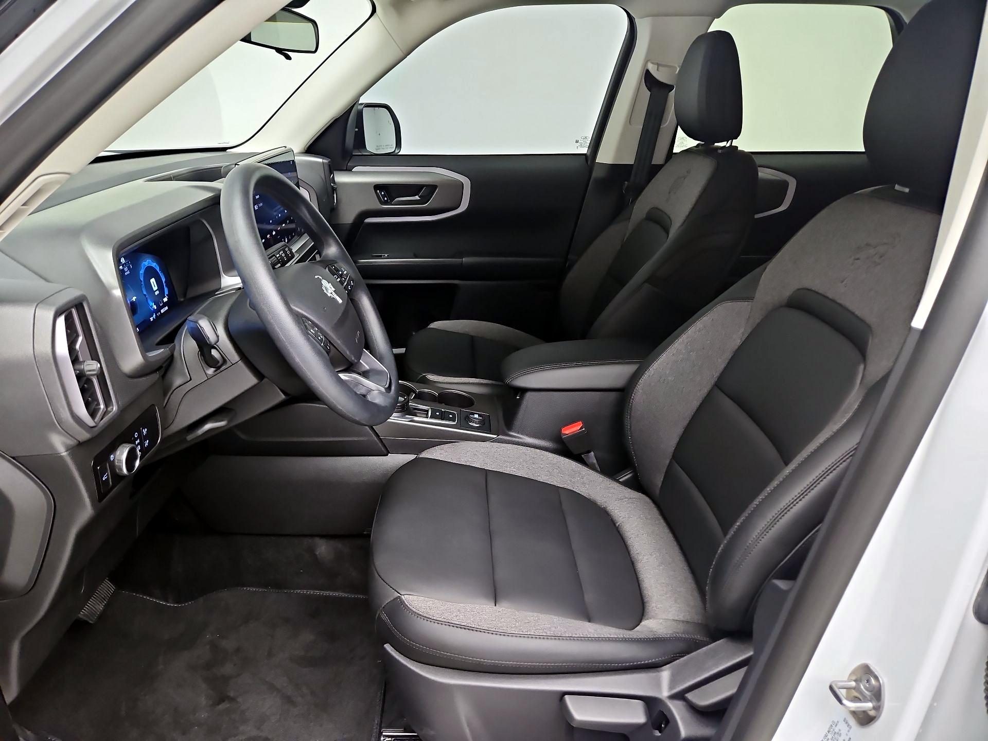 Thumbnail: 2025 Ford Bronco Sport - 11