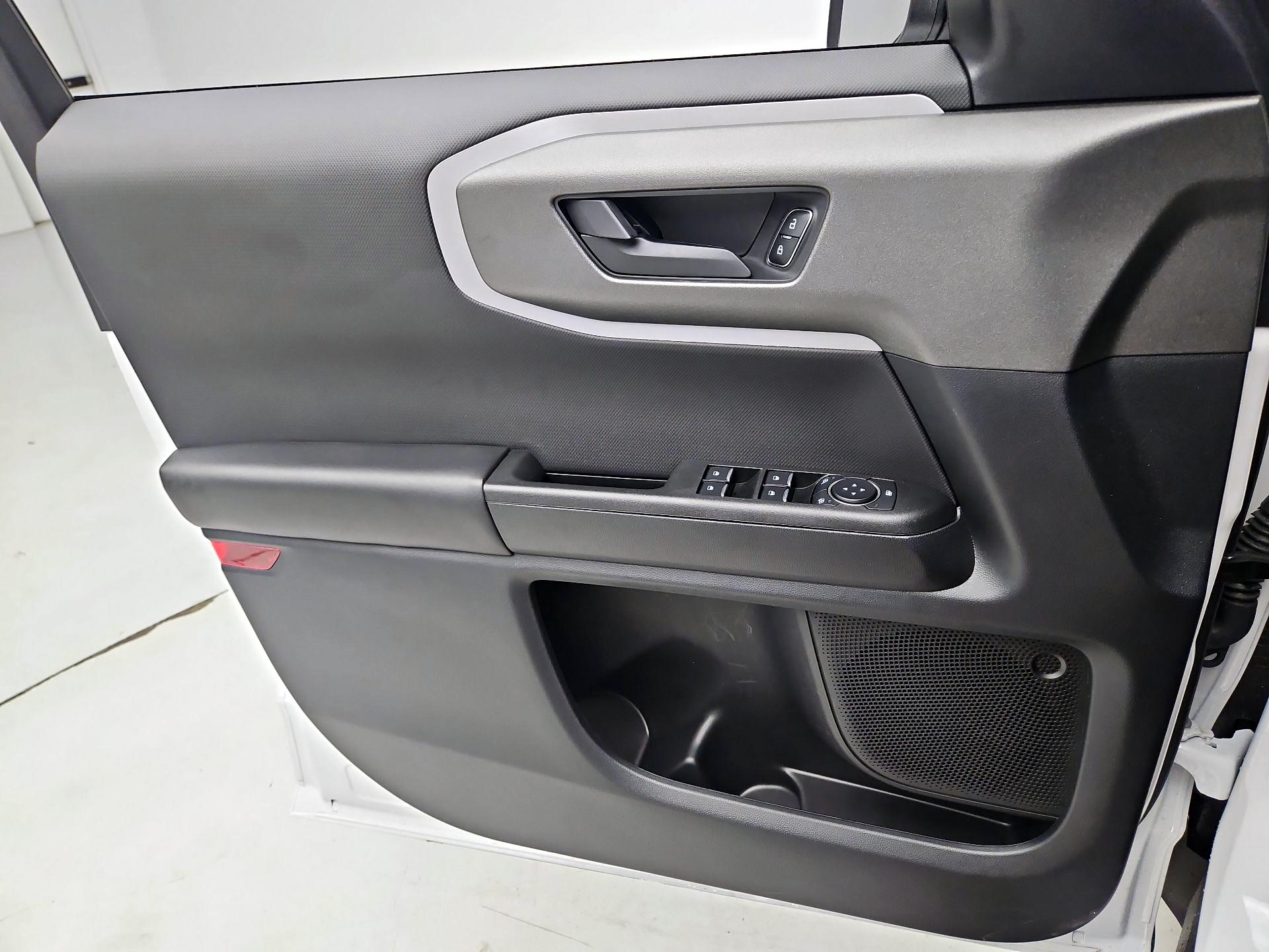 Thumbnail: 2025 Ford Bronco Sport - 12