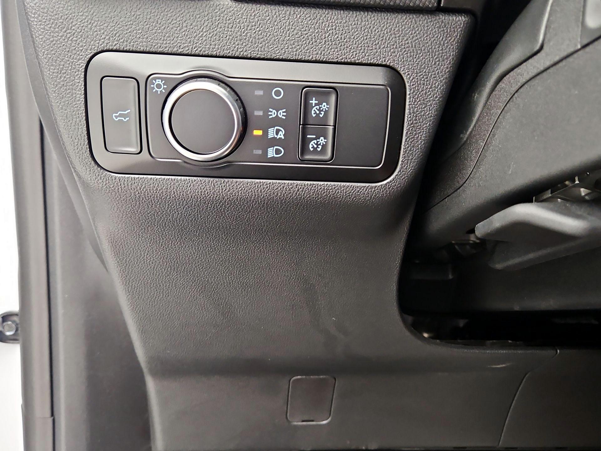 Thumbnail: 2025 Ford Bronco Sport - 13