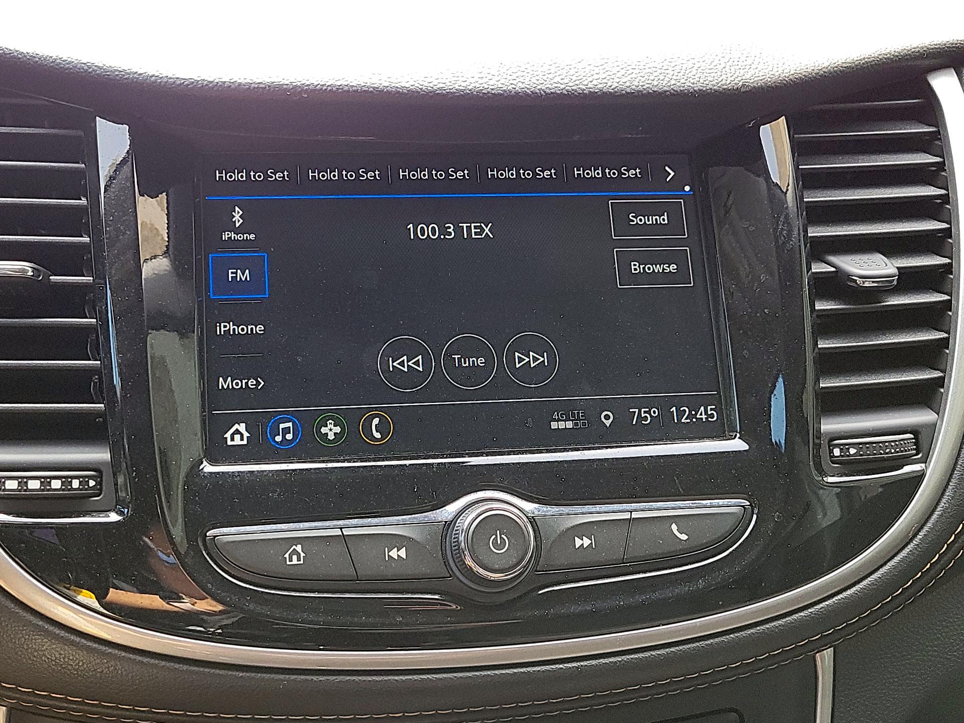 Thumbnail: 2018 Chevrolet Trax - 13