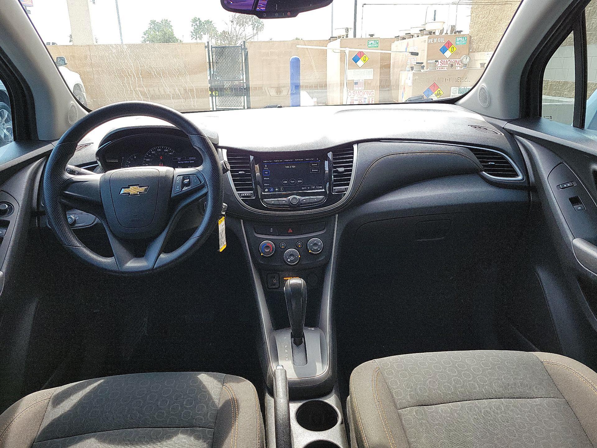 Thumbnail: 2018 Chevrolet Trax - 8