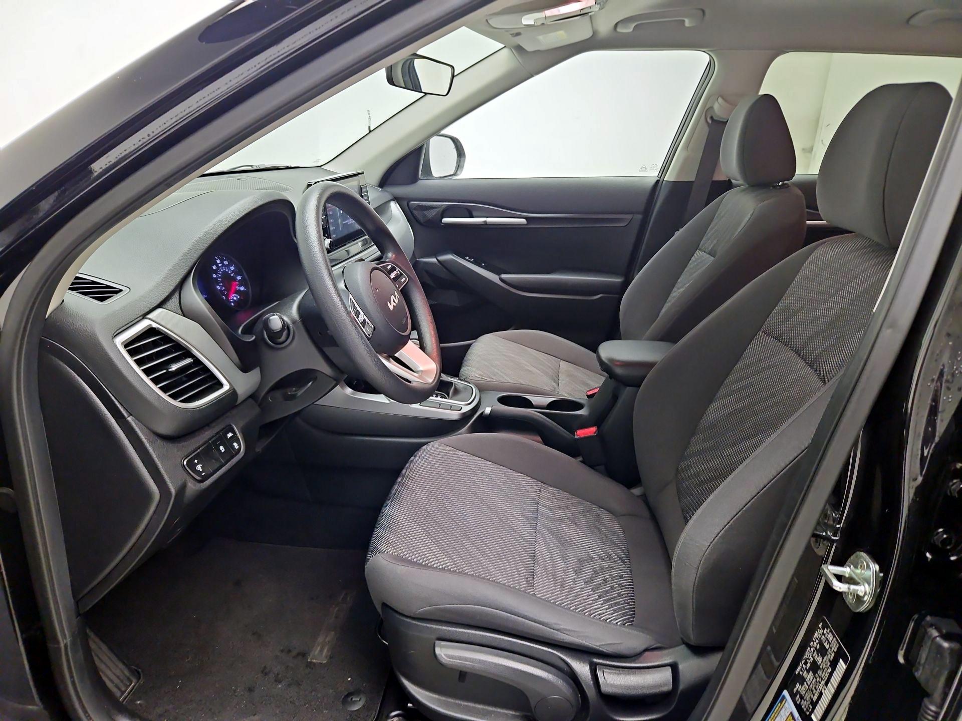 Thumbnail: 2022 Kia Seltos - 11