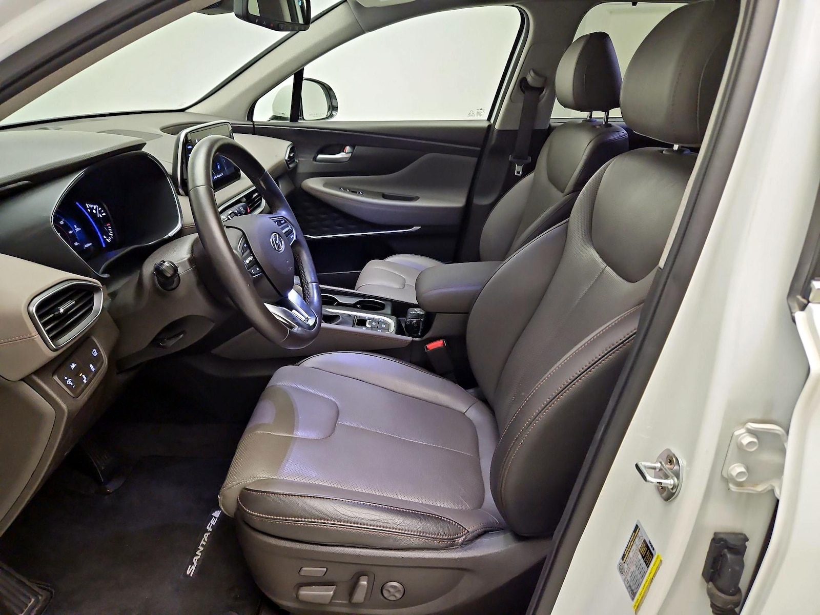 2020 Hyundai Santa Fe Limited - Photo 12