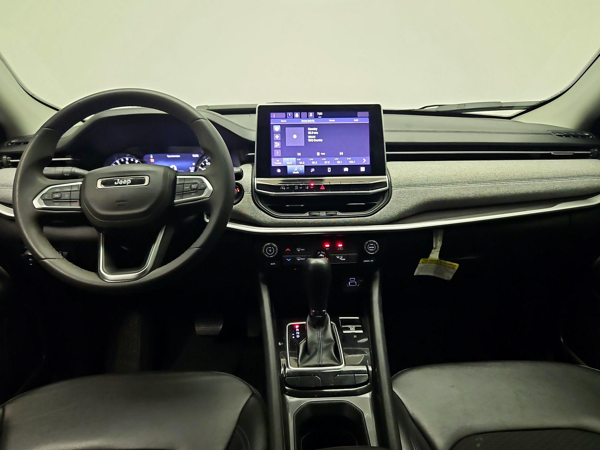 Thumbnail: 2022 Jeep Compass - 9