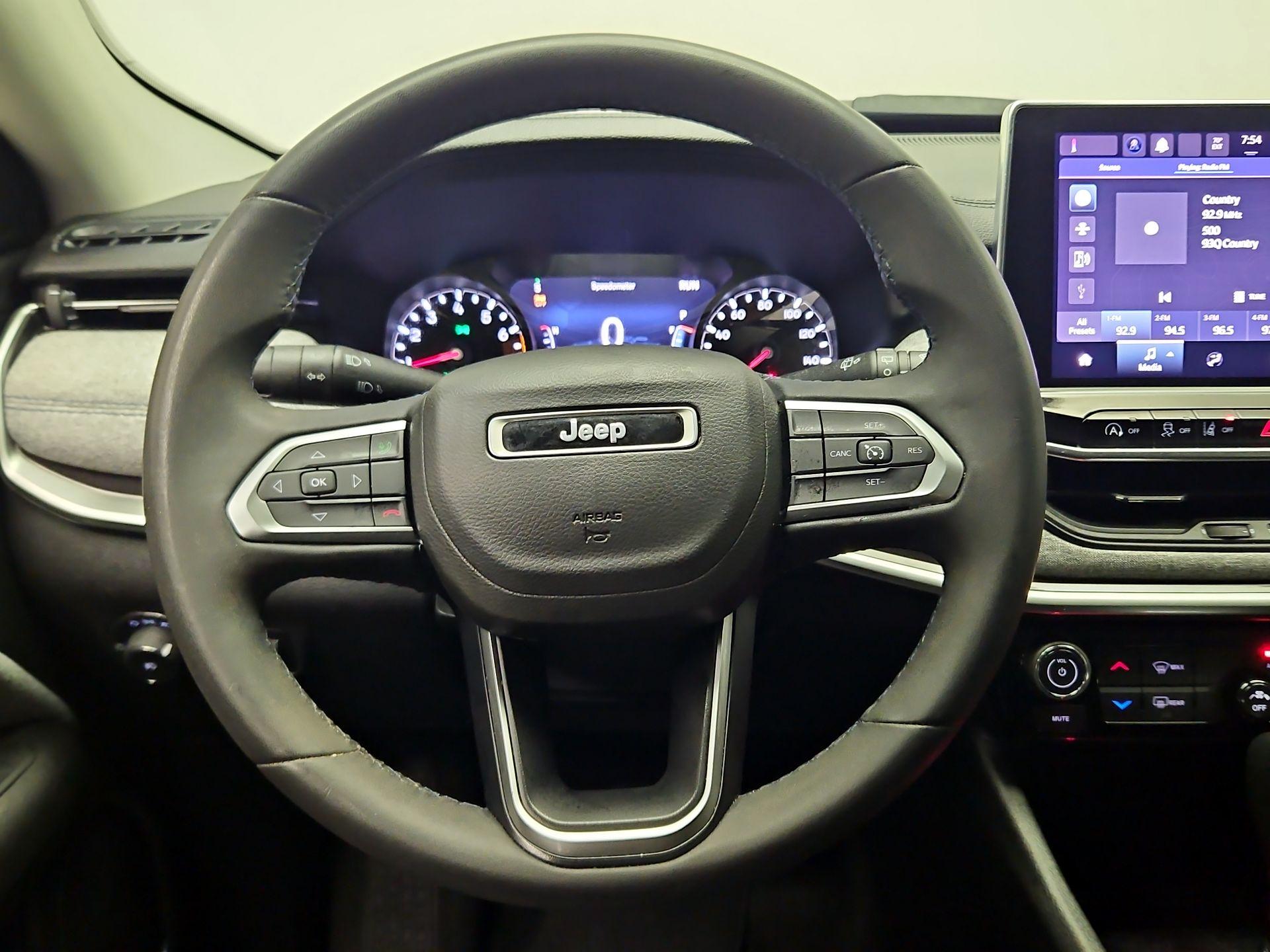 Thumbnail: 2022 Jeep Compass - 10