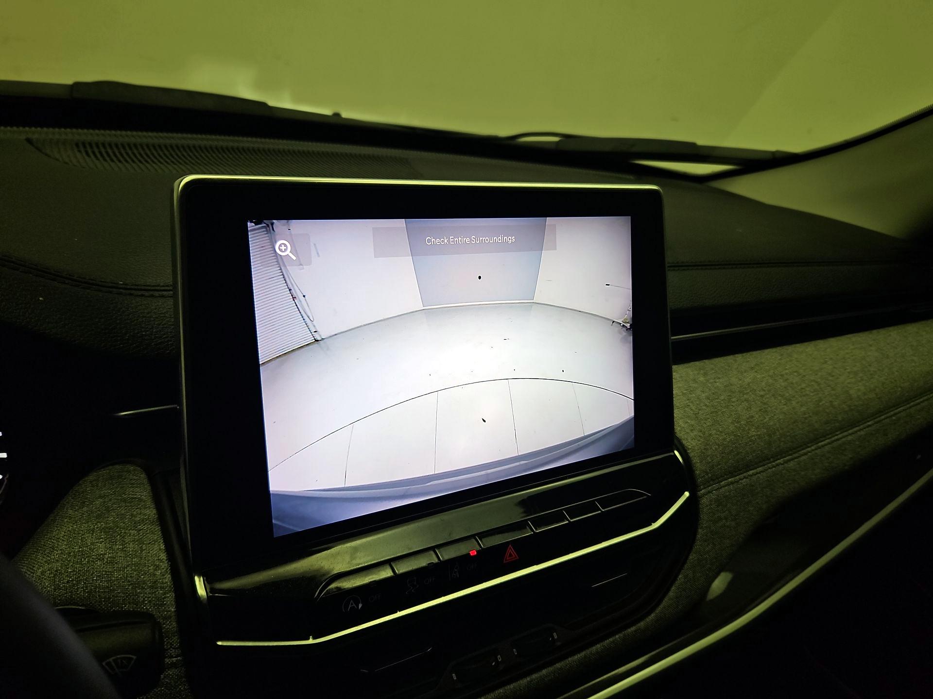 Thumbnail: 2022 Jeep Compass - 14