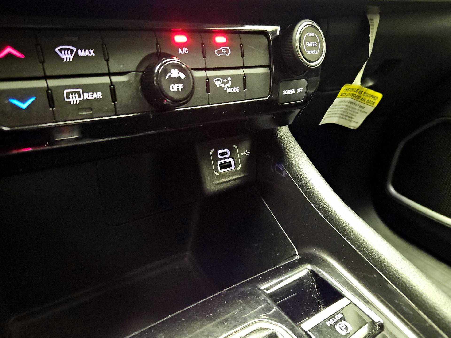 Thumbnail: 2022 Jeep Compass - 18