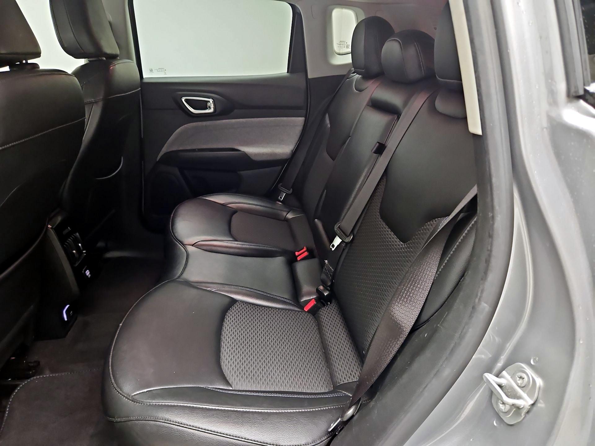 Thumbnail: 2022 Jeep Compass - 19