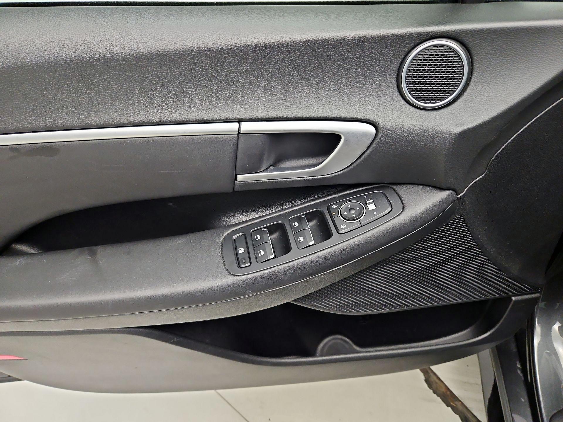 Thumbnail: 2025 Hyundai Sonata - 12