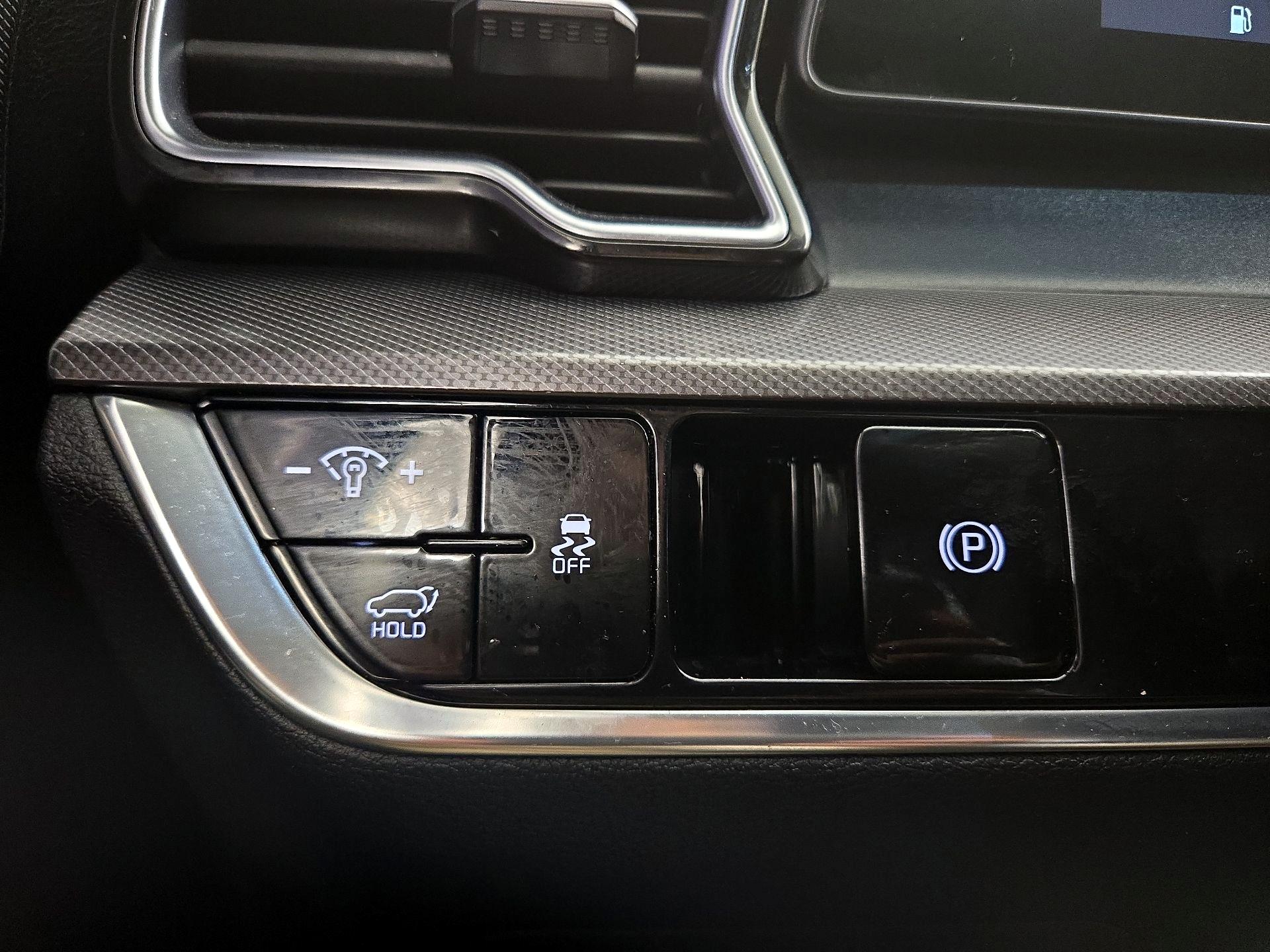 Thumbnail: 2023 Kia Sportage - 13